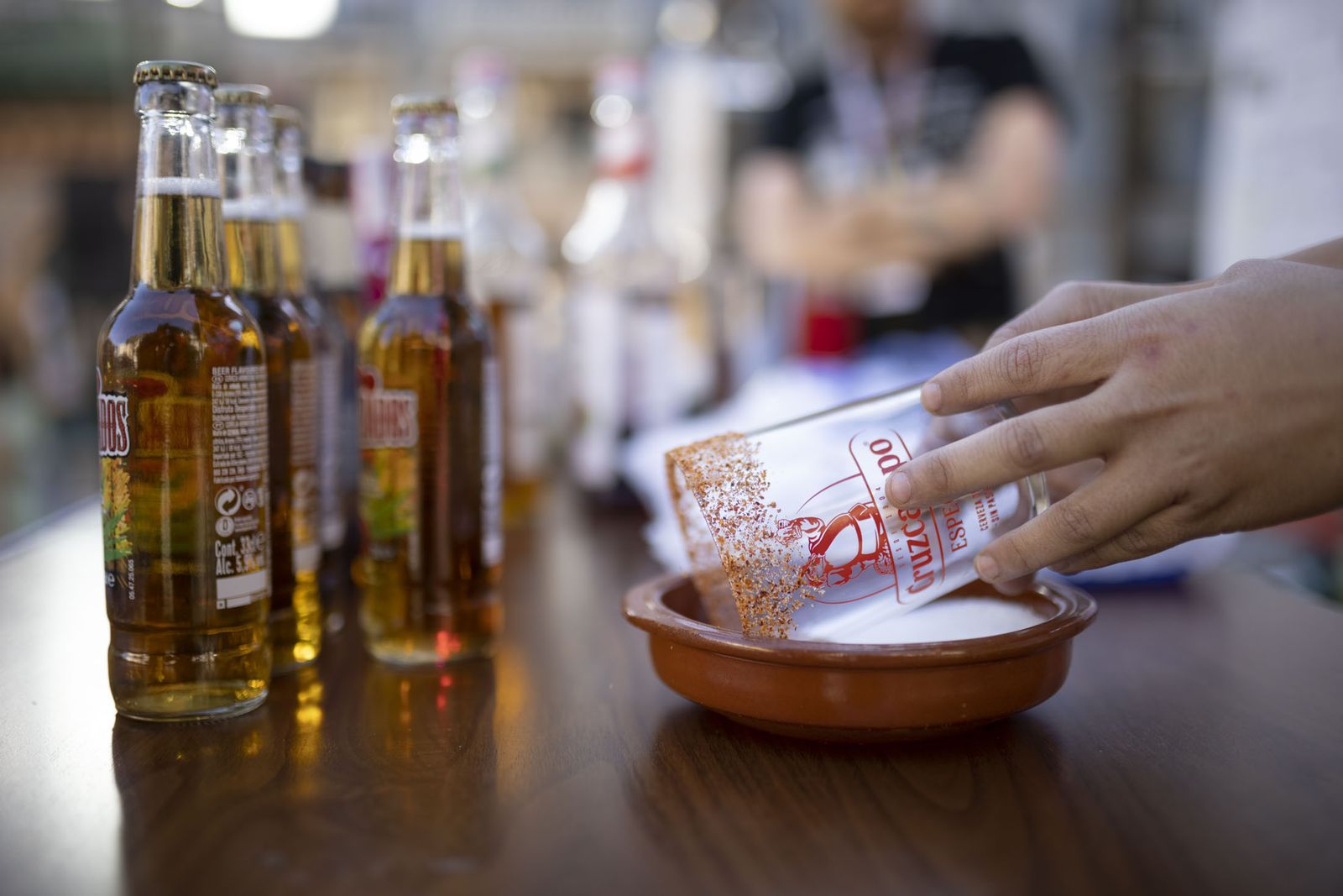 El Bar Berlín muestra su "coctelería cervecera" en la Plaza de las Monjas