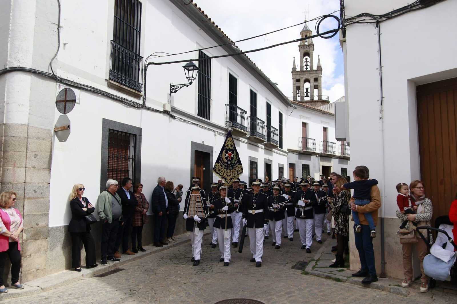 La Borriquita recorre las calles de Hinojosa del Duque.