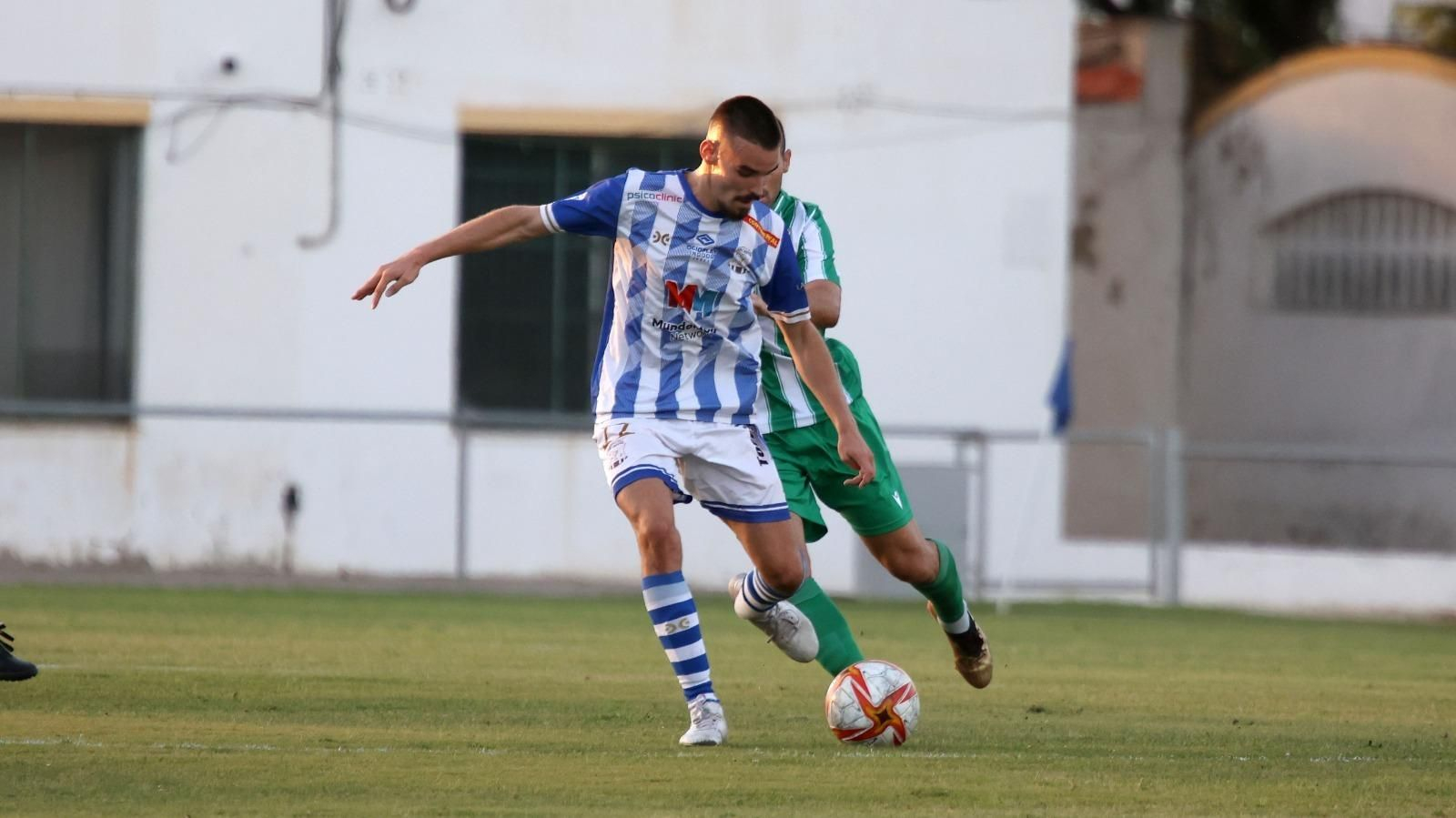 Imágenes del Memorial Pedro Garrido entre Jerez Industrial y Atlético Sanluqueño
