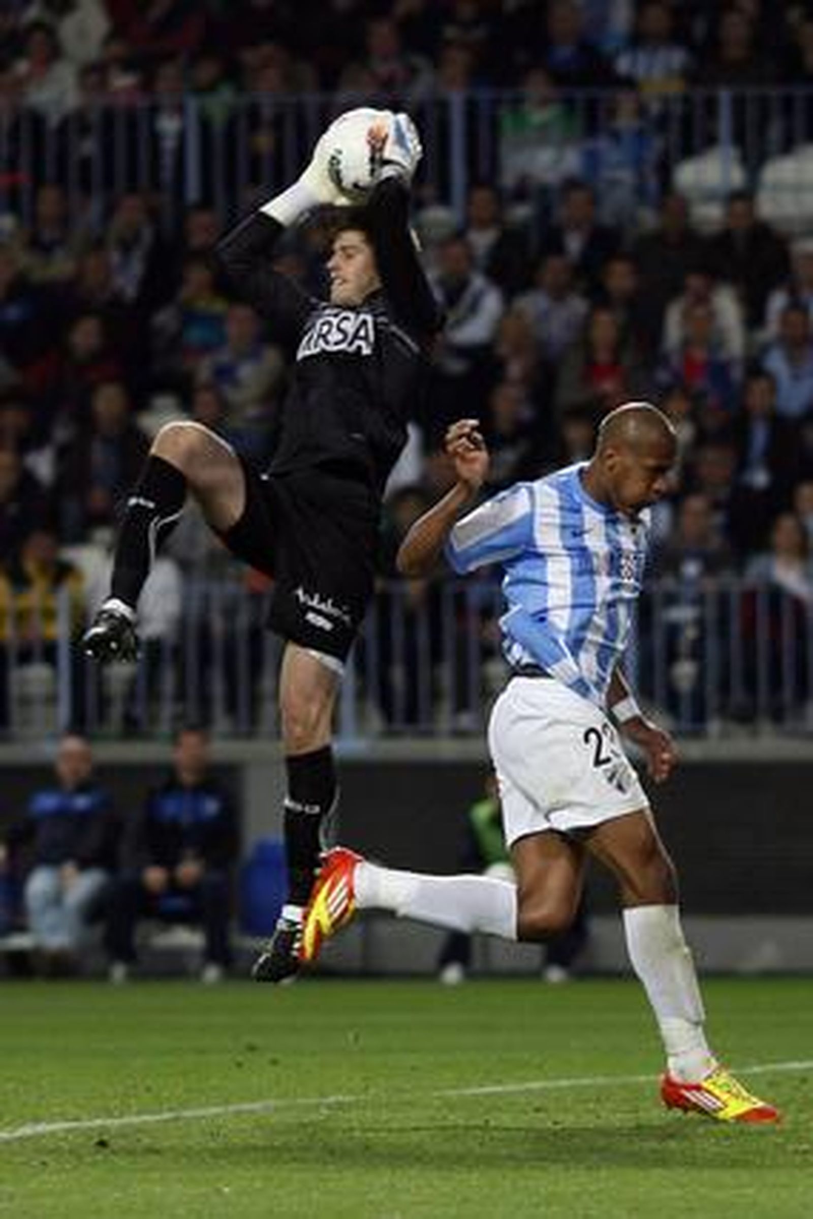 El Betis vence al Málaga en La Rosaleda (0-2). / Reuters