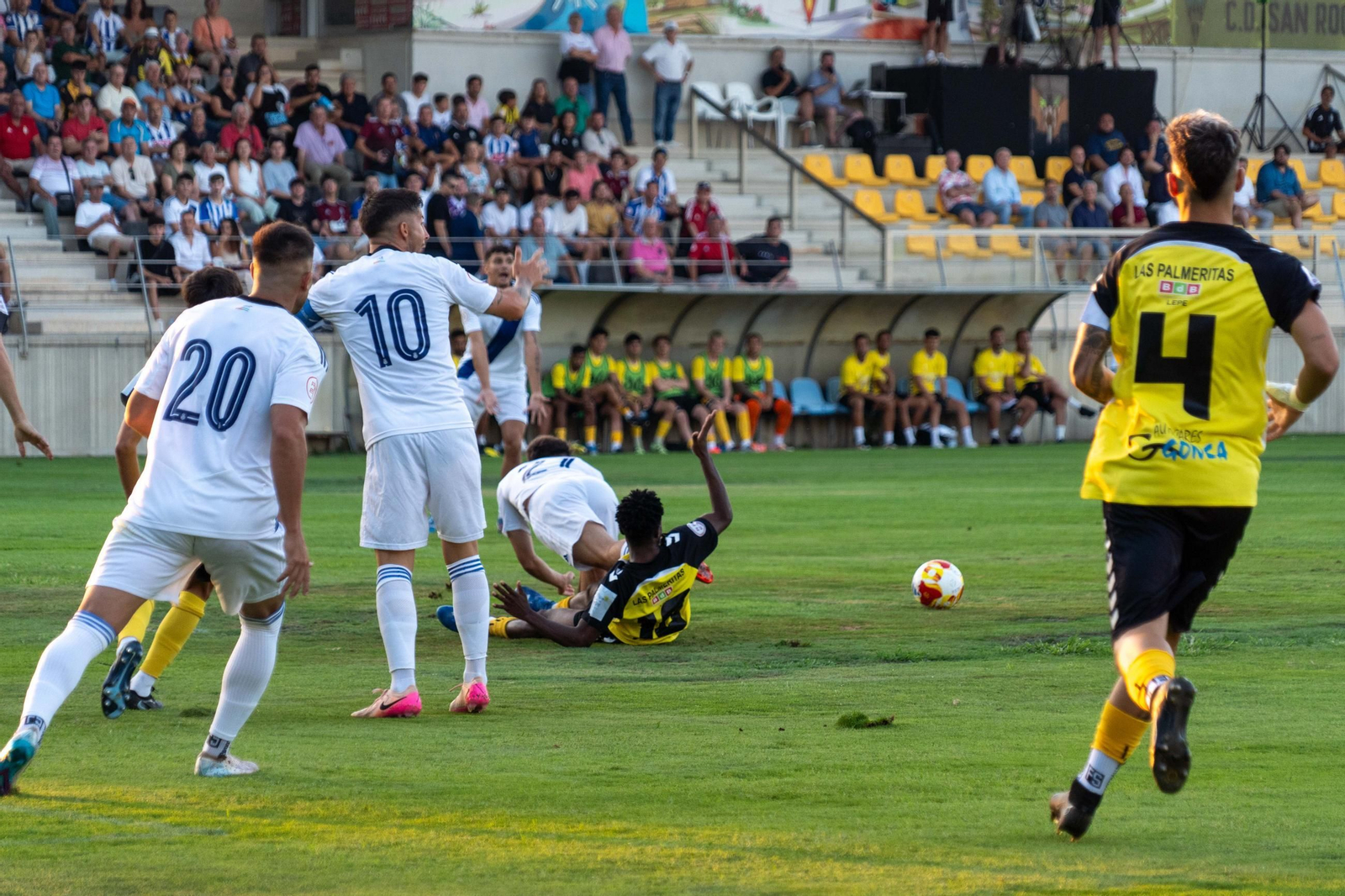 Imágenes del partido San Roque de Lepe - Recreativo de Huelva del Trofeo de la Bella