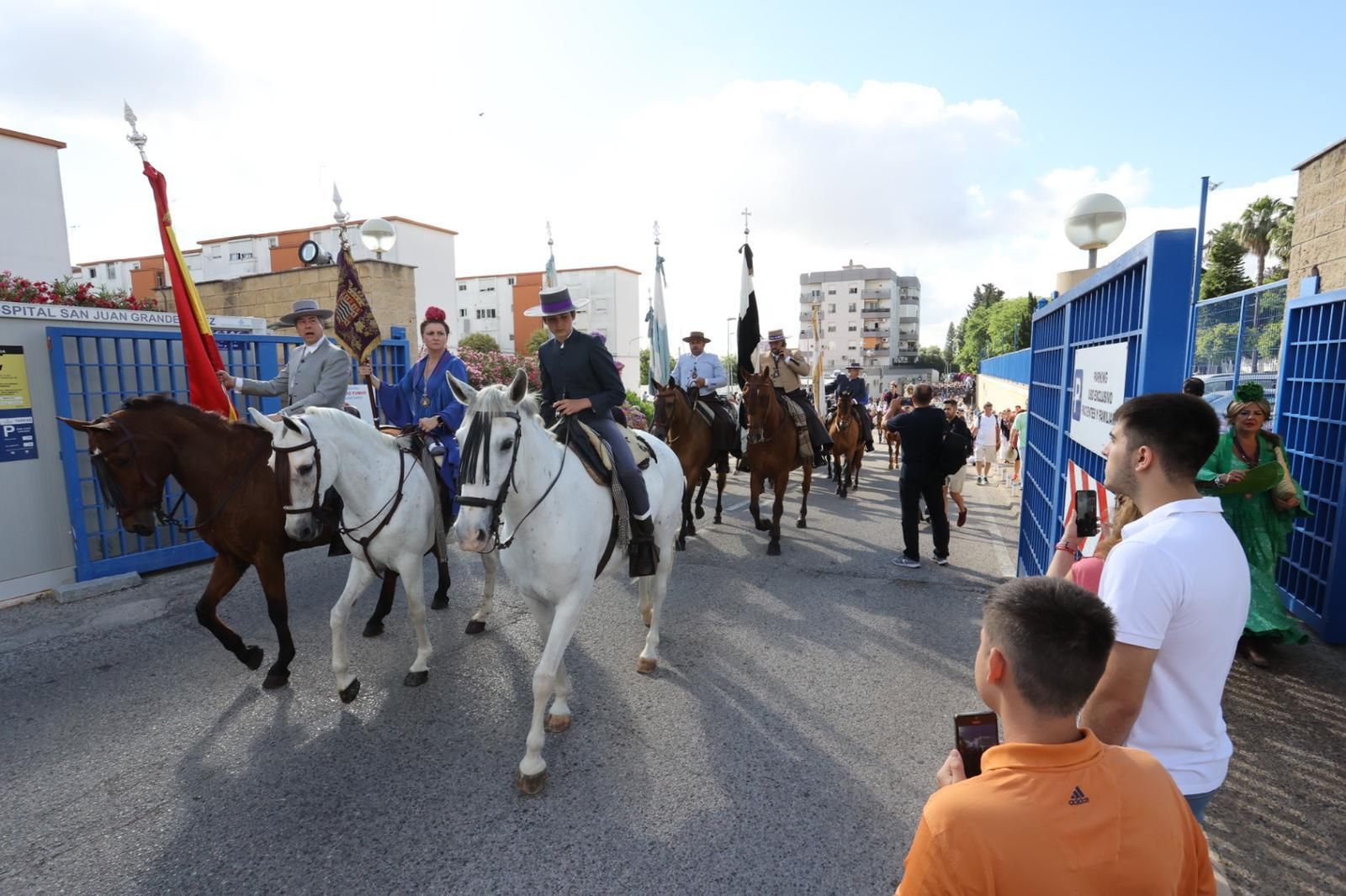 La salida de la Hermandad del Rocío de Jerez, en imágenes