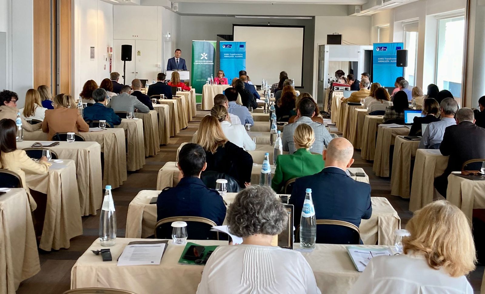 Encuentro empresario en Faro.