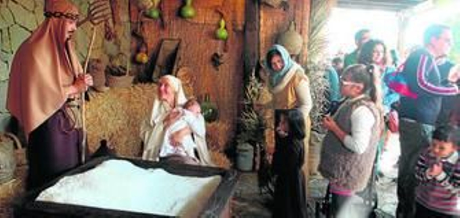 Imagen del nacimiento del niño Jesús junto a San José y la Virgen María, ayer.