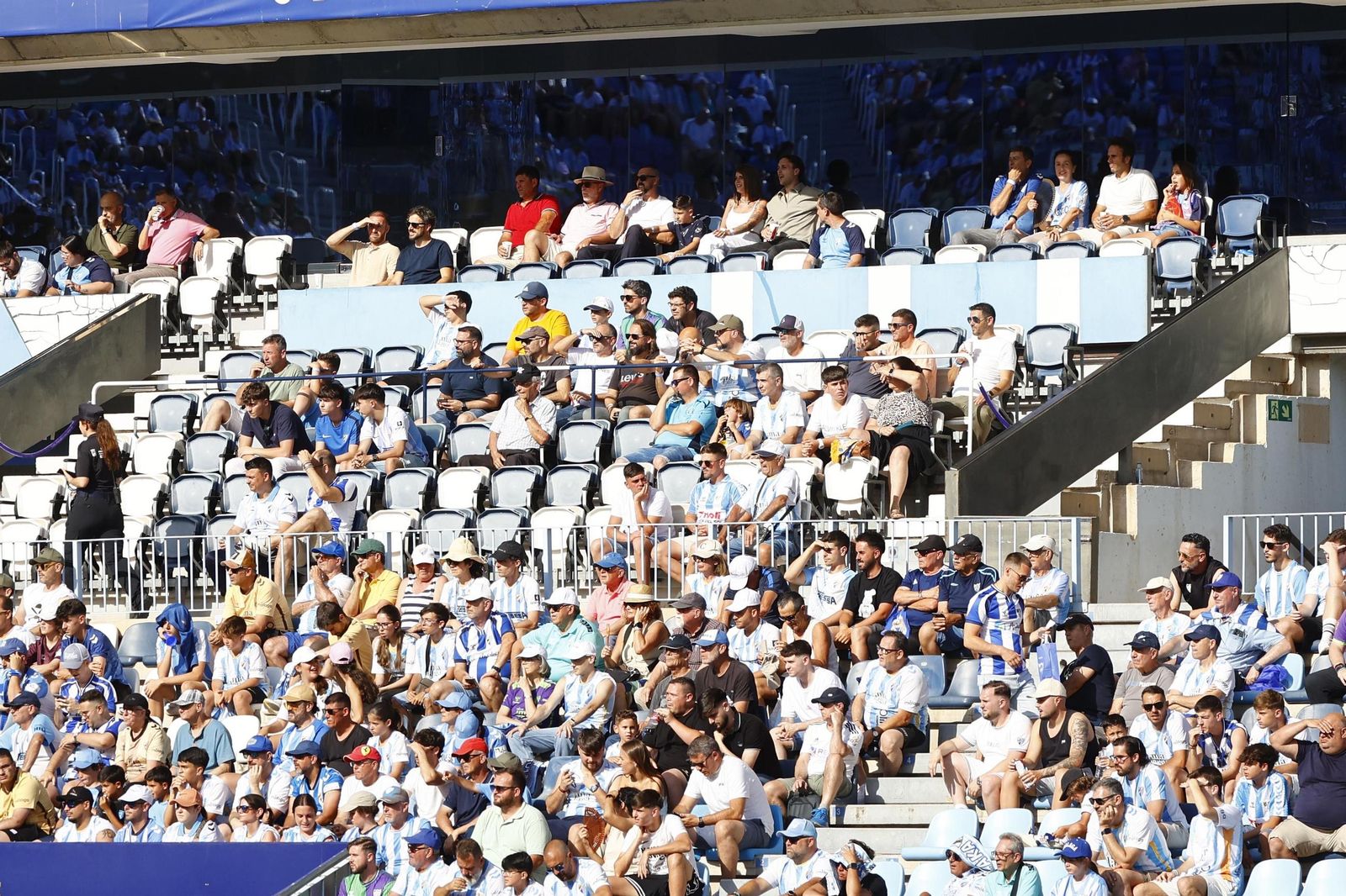 Búscate en las gradas de La Rosaleda en el Málaga CF-Burgos