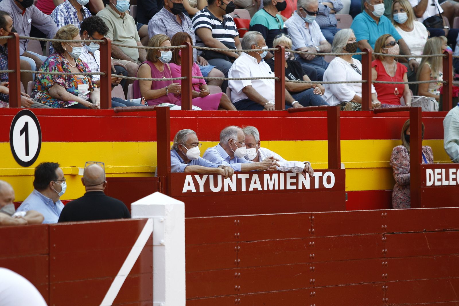 Fotogalería corrida de toros. Cayetano Rivera, Paco Ureña y Roca Rey. Roquetas de Mar.