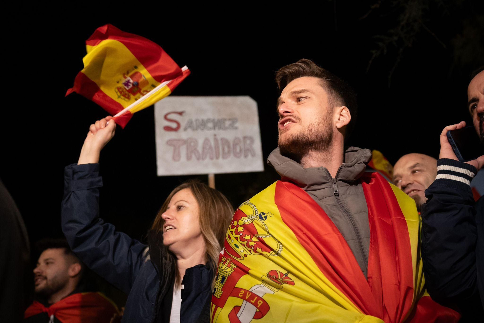 Manifestación contra la amnistía por las calles de Granada