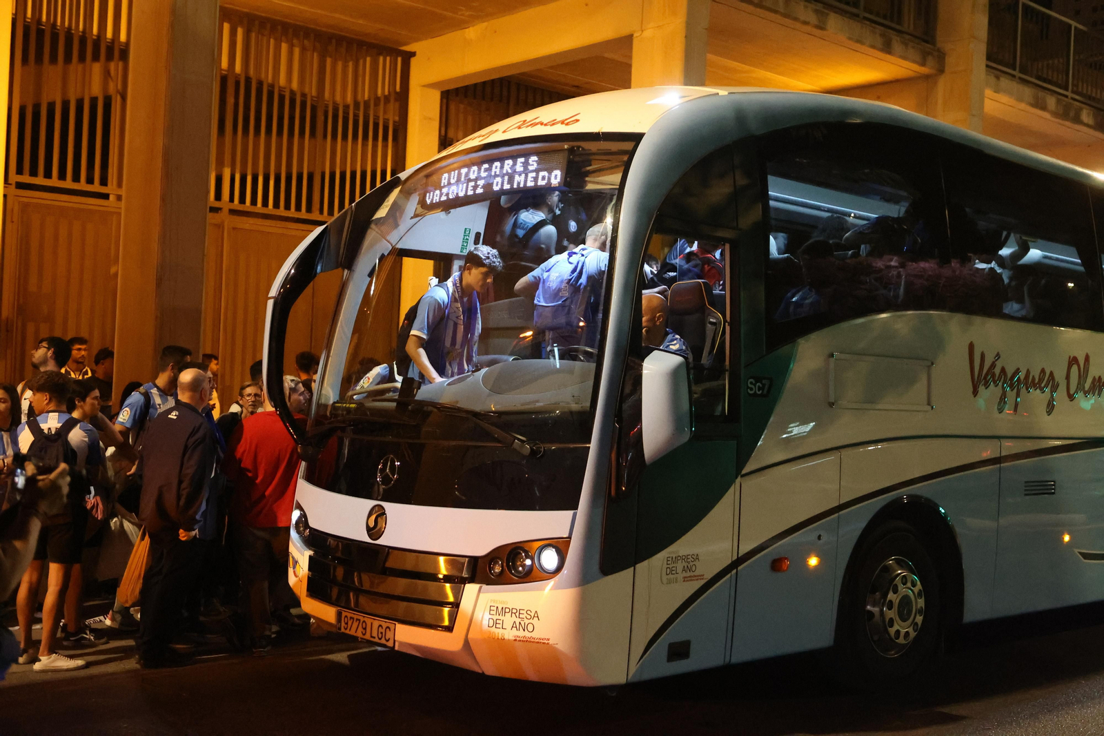 El malaguismo sale para empujar ante la Ponferradina