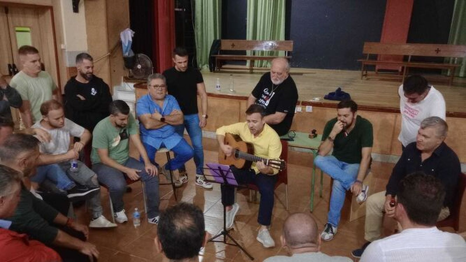 Coro 'Los luciérnagas'.