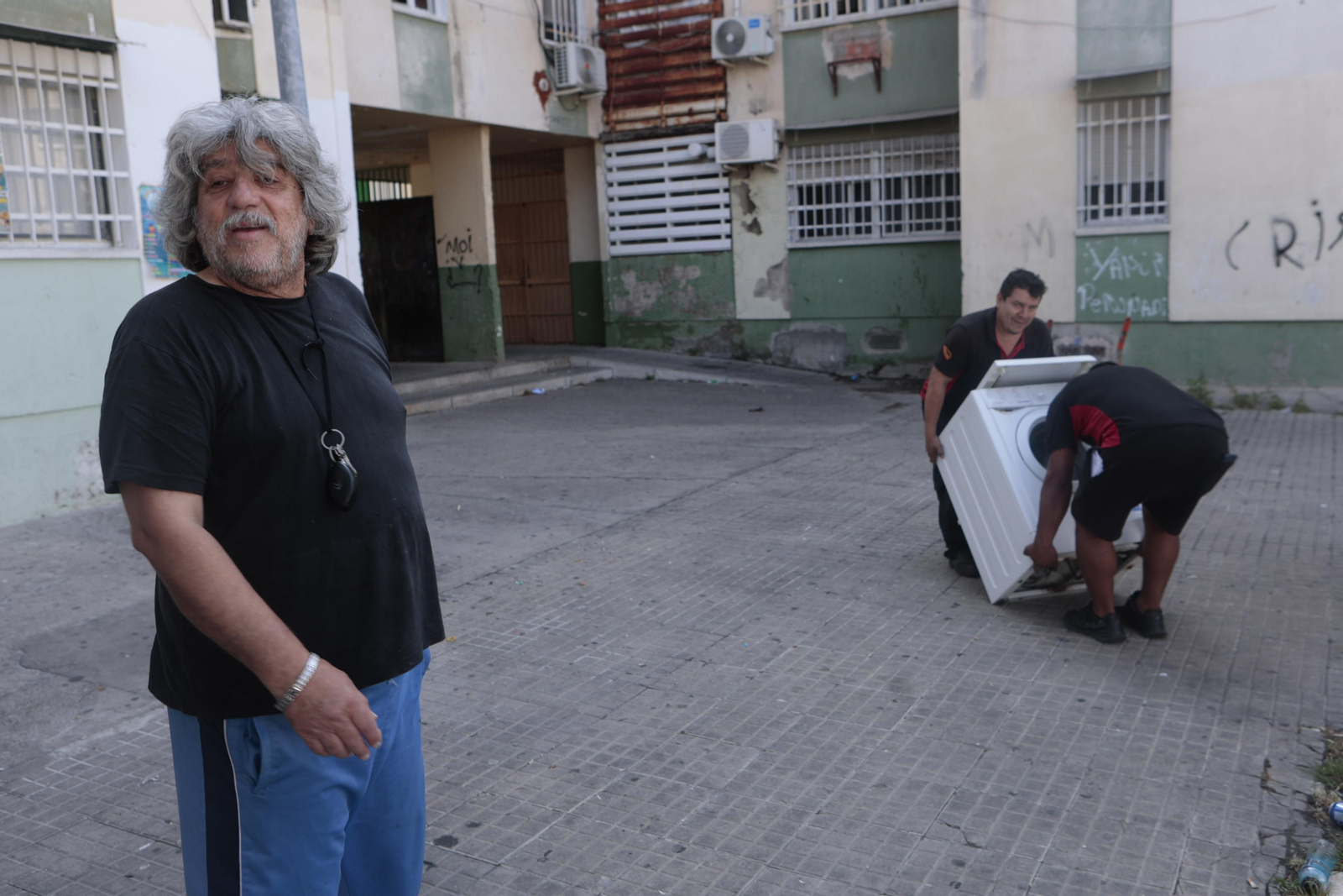 Así se vive en el Polígono Sur, el barrio más pobre de España