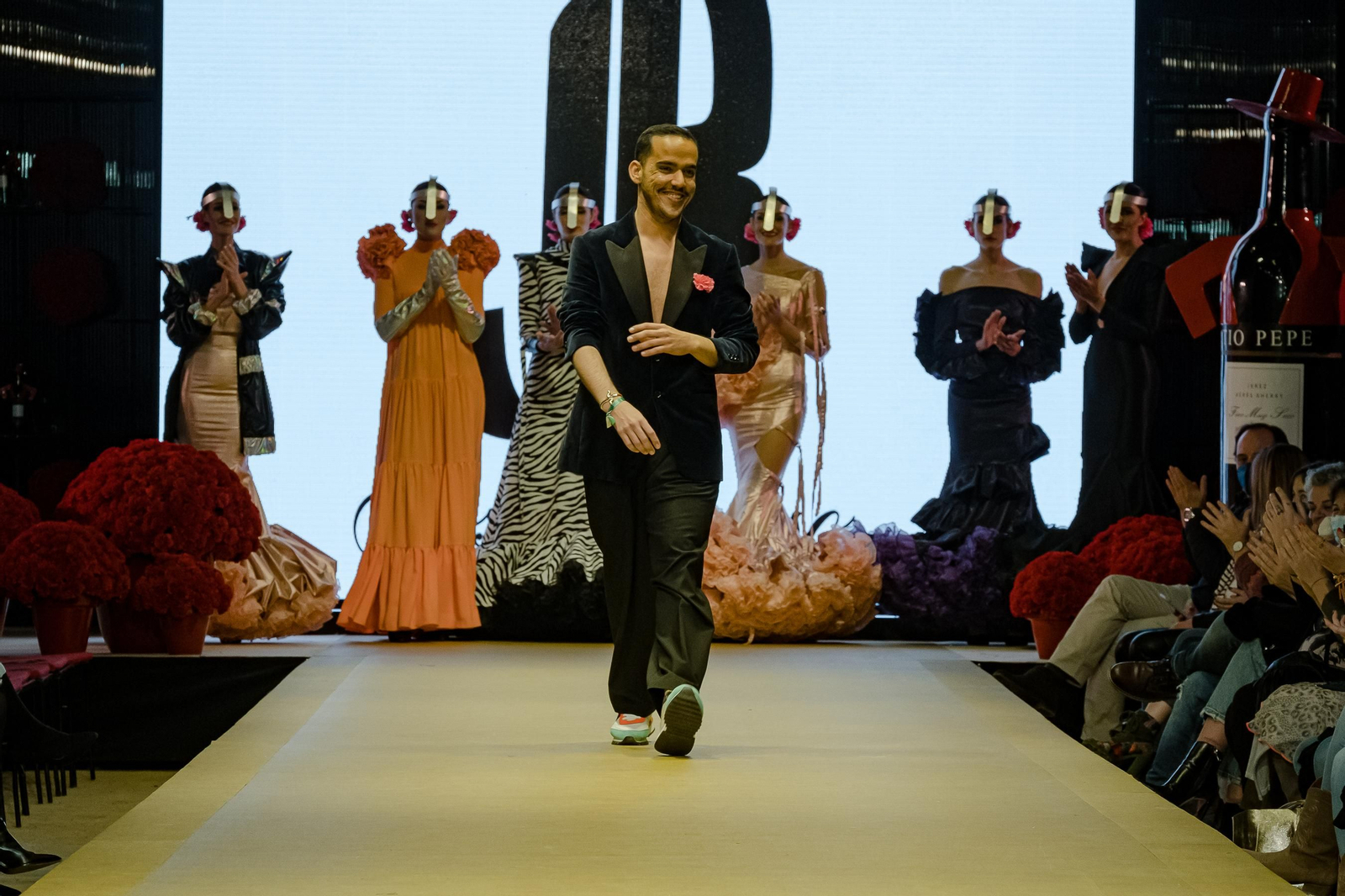 El desfile de Yuyadas, José Raposo y Twins Emelos en Pasarela Flamenca de Jerez, todas las fotos