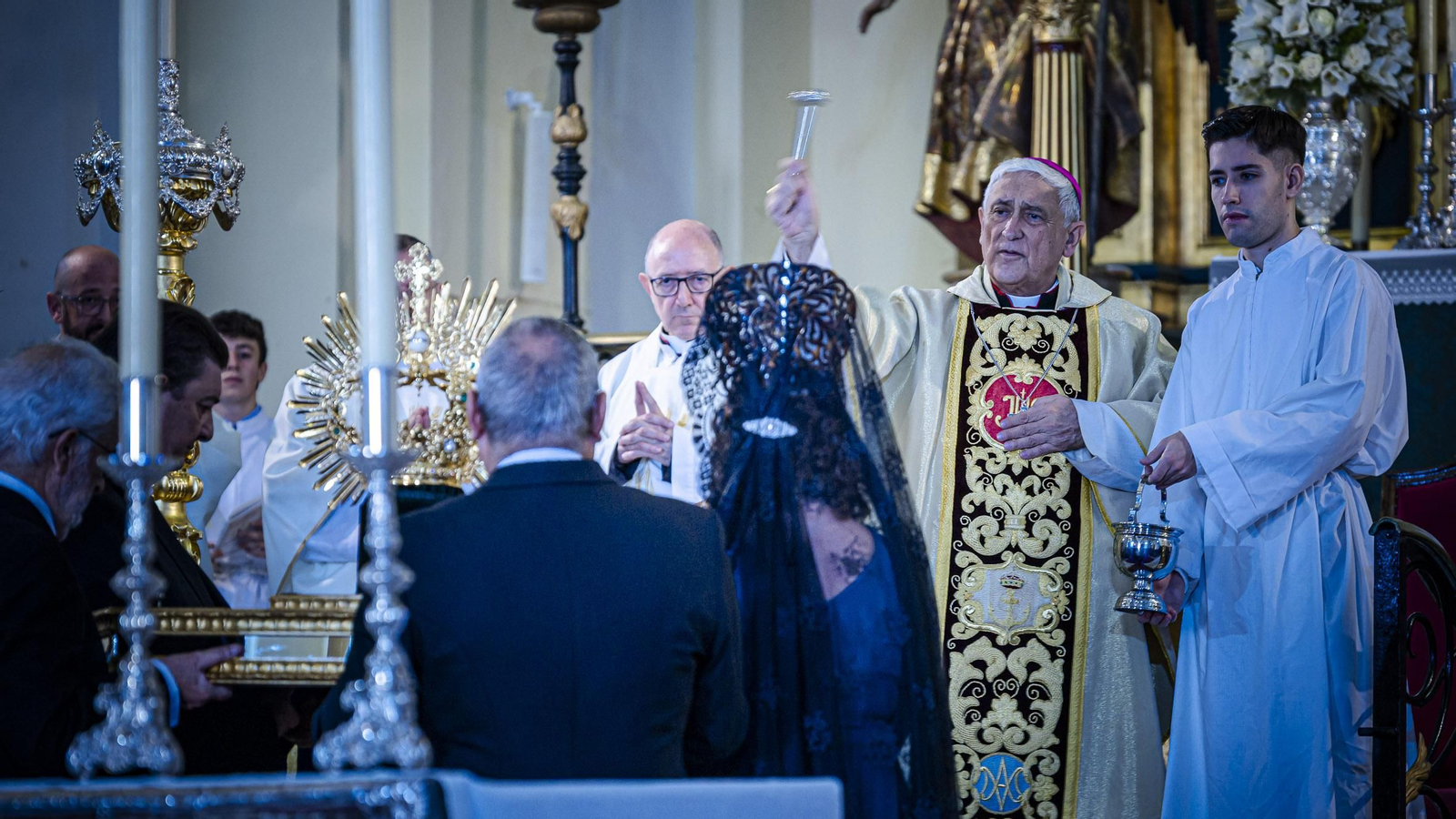 Las imágenes de la coronación de María Santísima de la Esperanza en San Fernando