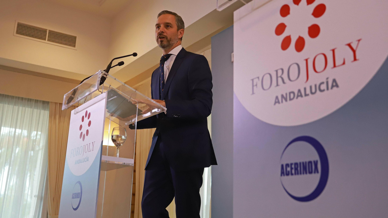 Las mejores fotos del Foro Joly con Juan Bravo