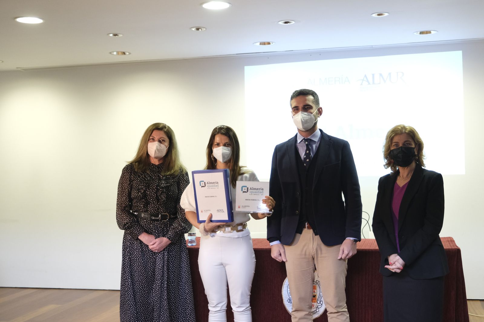 Entrega de distinciones a empresas almerienses que instauran la igualdad entre sus trabajadores