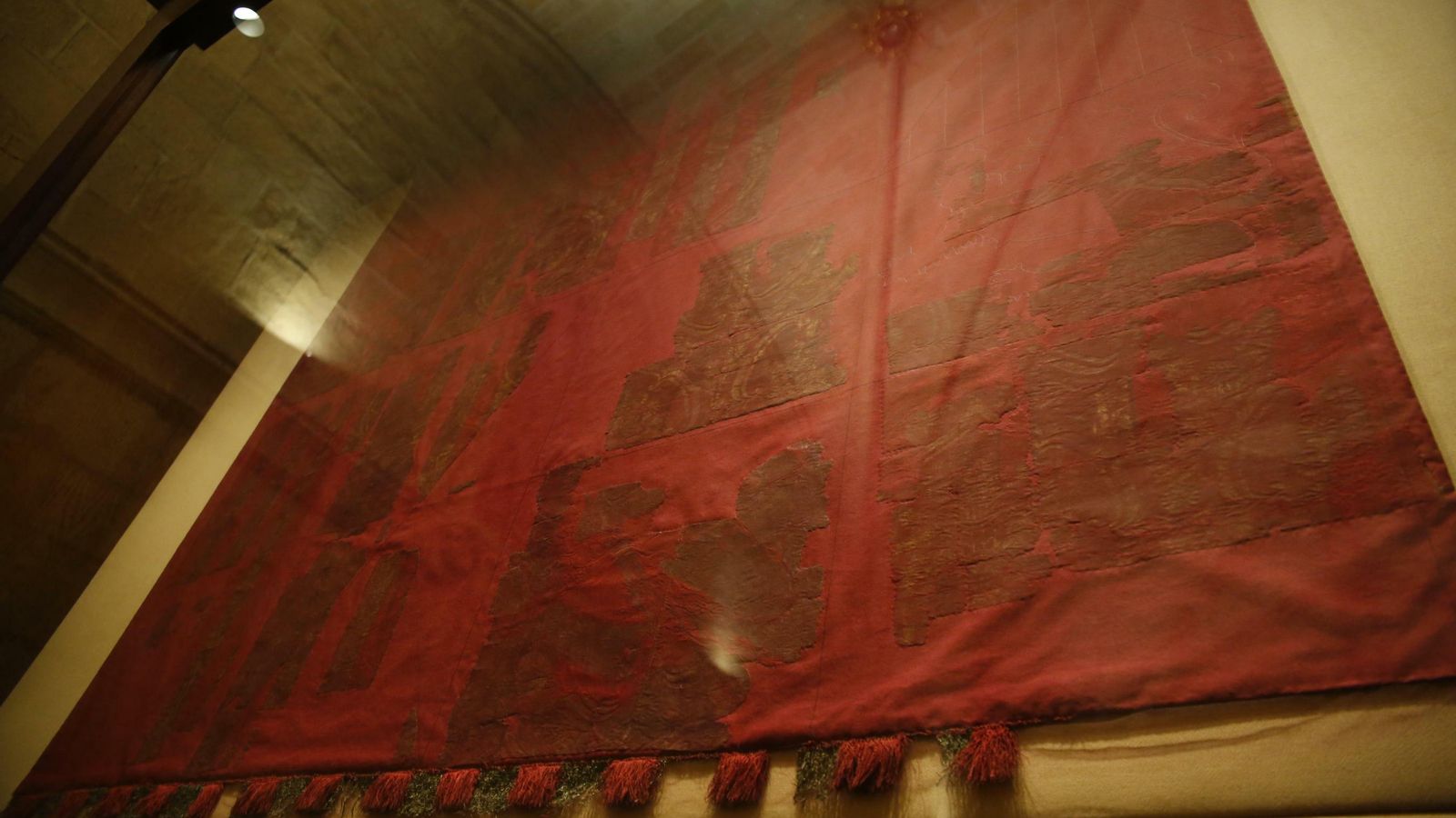 Restautación del estandarte.