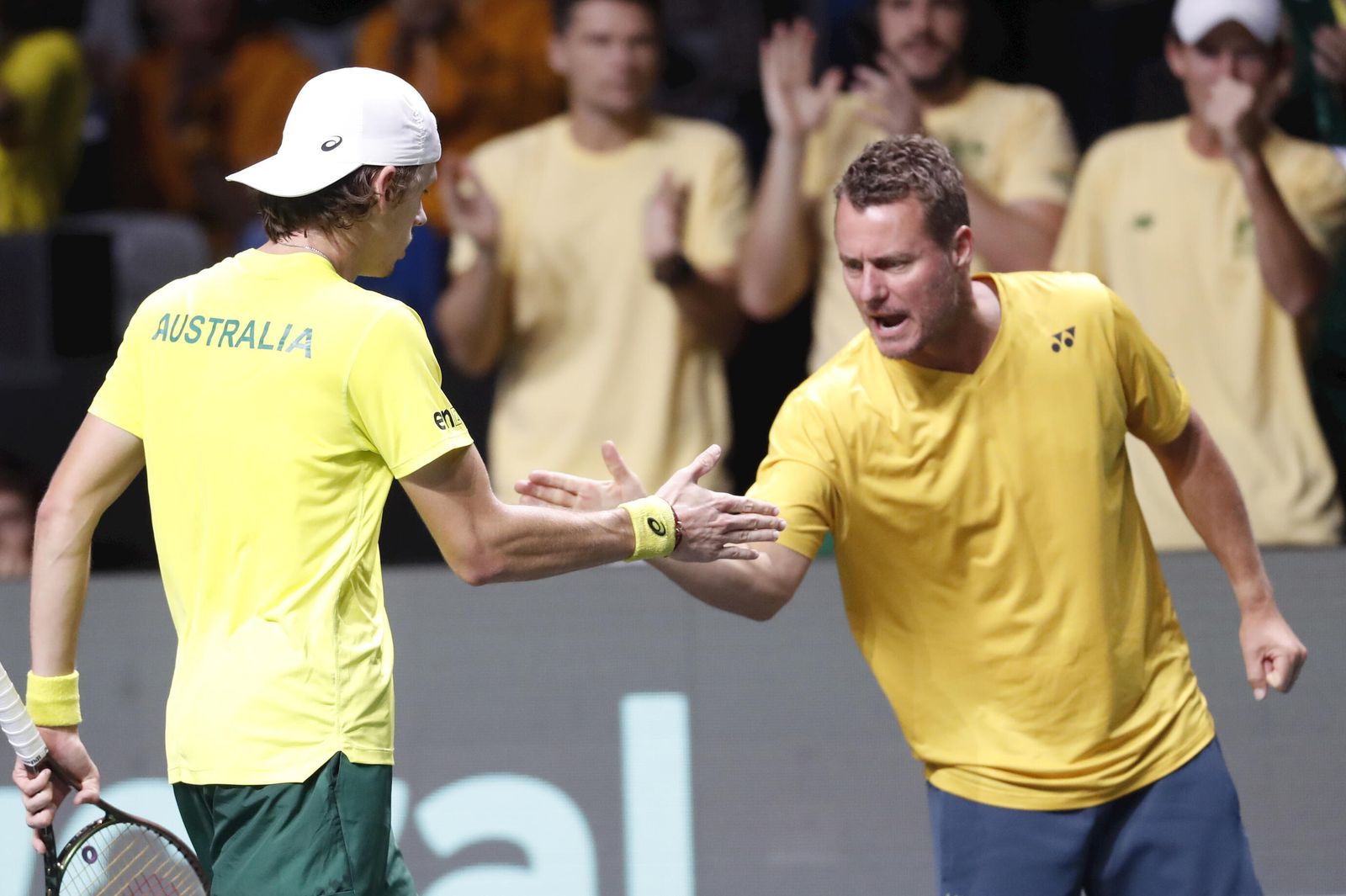 Lleyton Hewitt anima a De Miñaur.