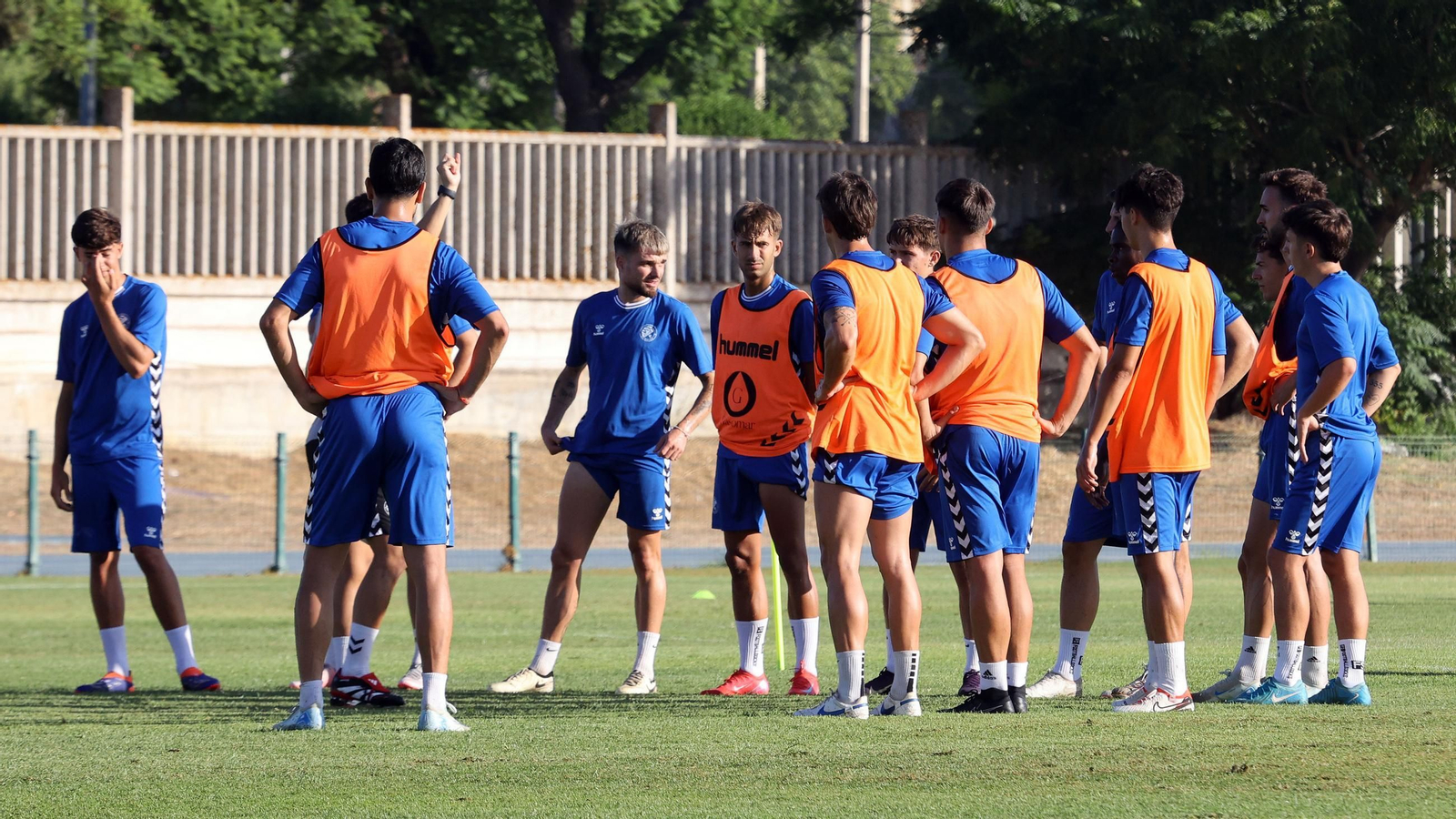 Las fotos del primer entrenamiento de la pretemporada 2025 del Xerez DFC