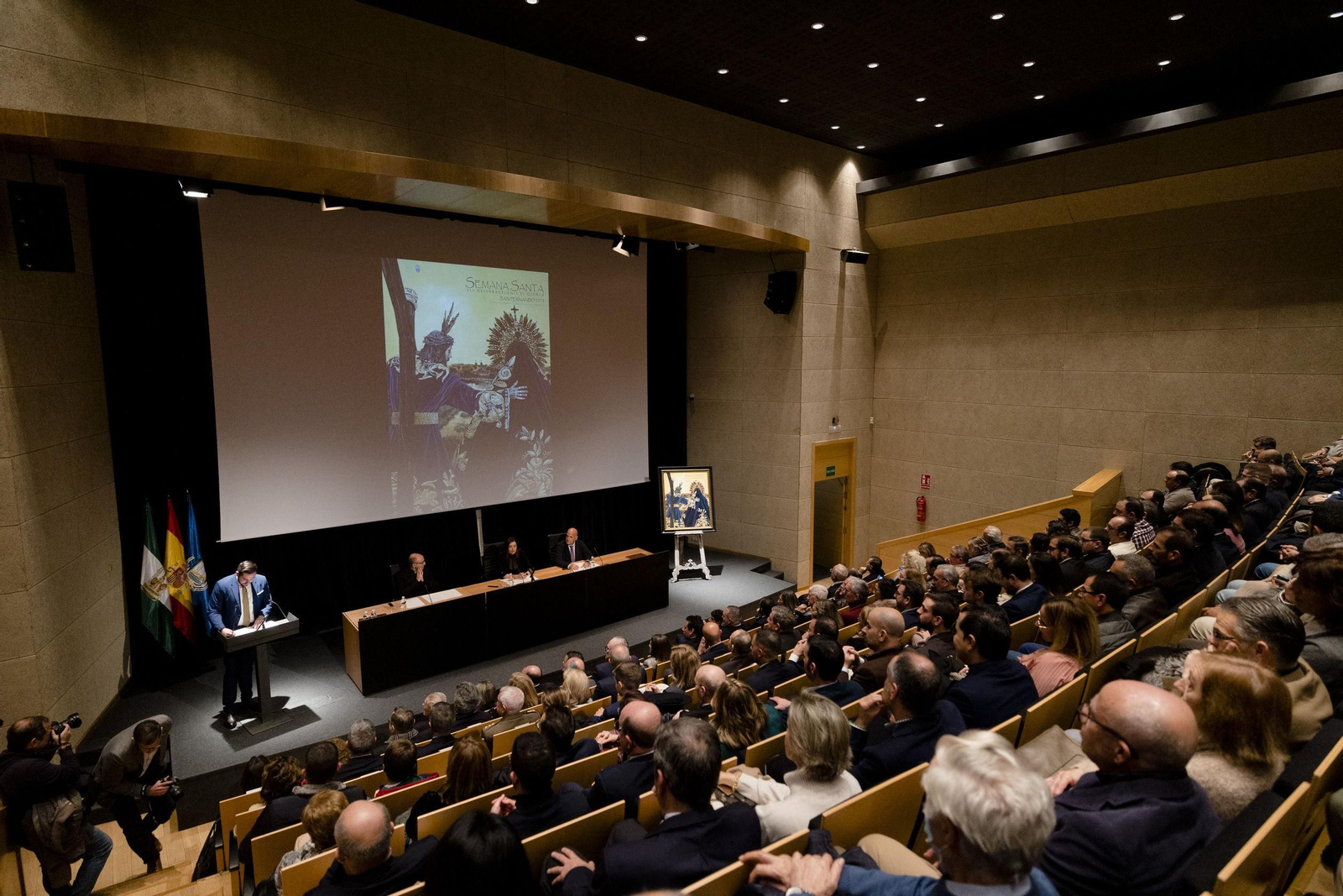 Así ha sido el acto de presentación del cartel de la Semana Santa en San Fernando