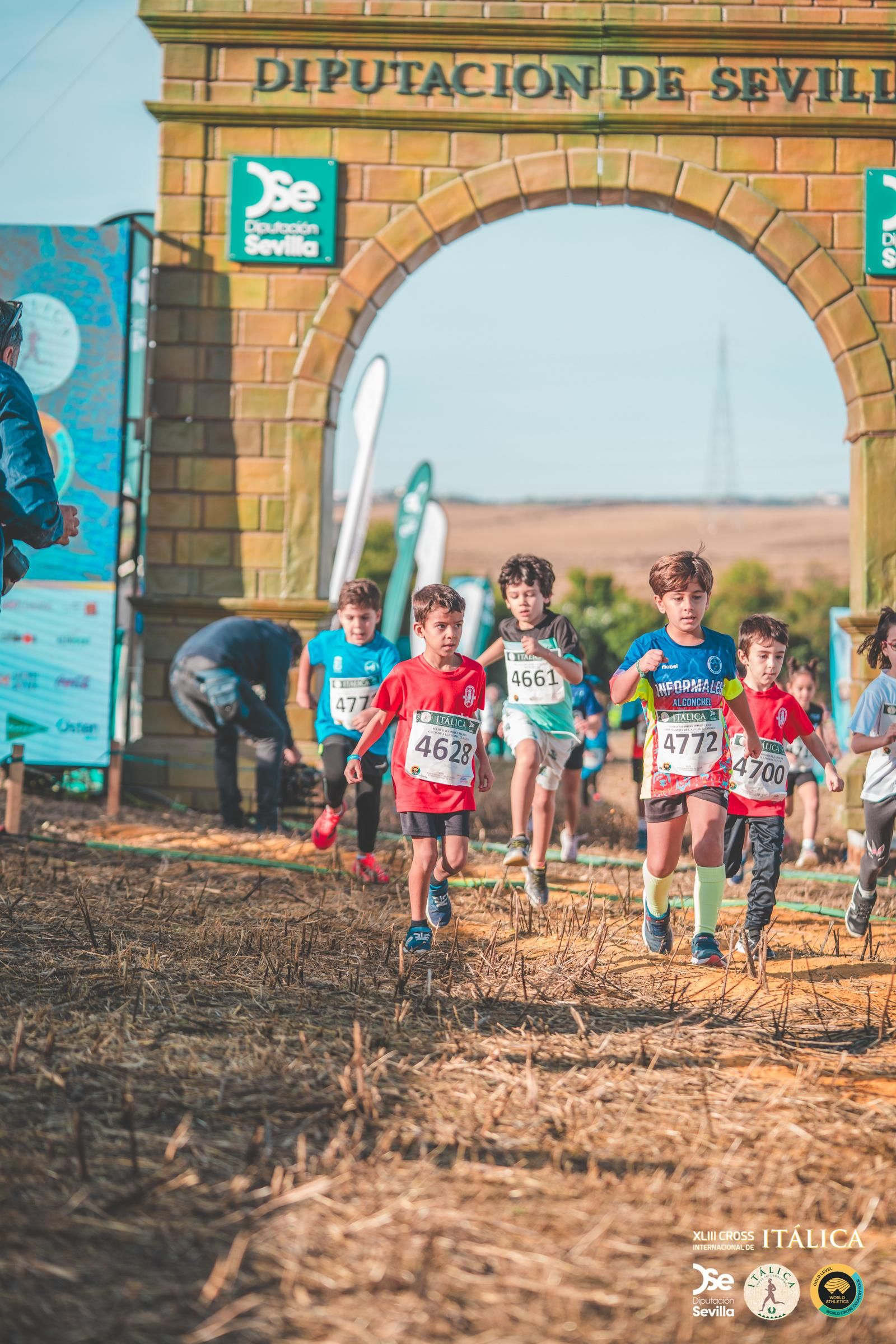 Búscate en las fotos del Cross de Itálica 2025 | 10