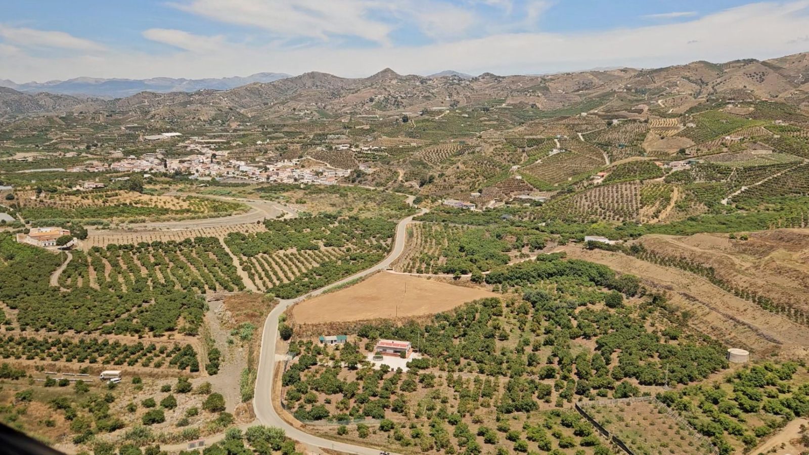 Captura de pantalla 2025-05-27 212204 (1).jpg