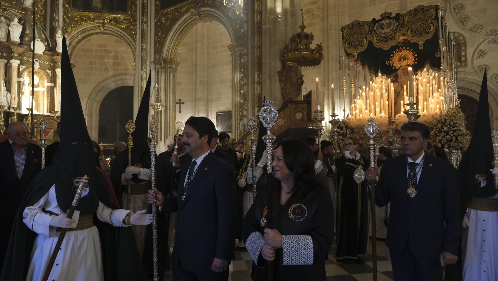 Procesión de Estudiantes en Almería, en imágenes