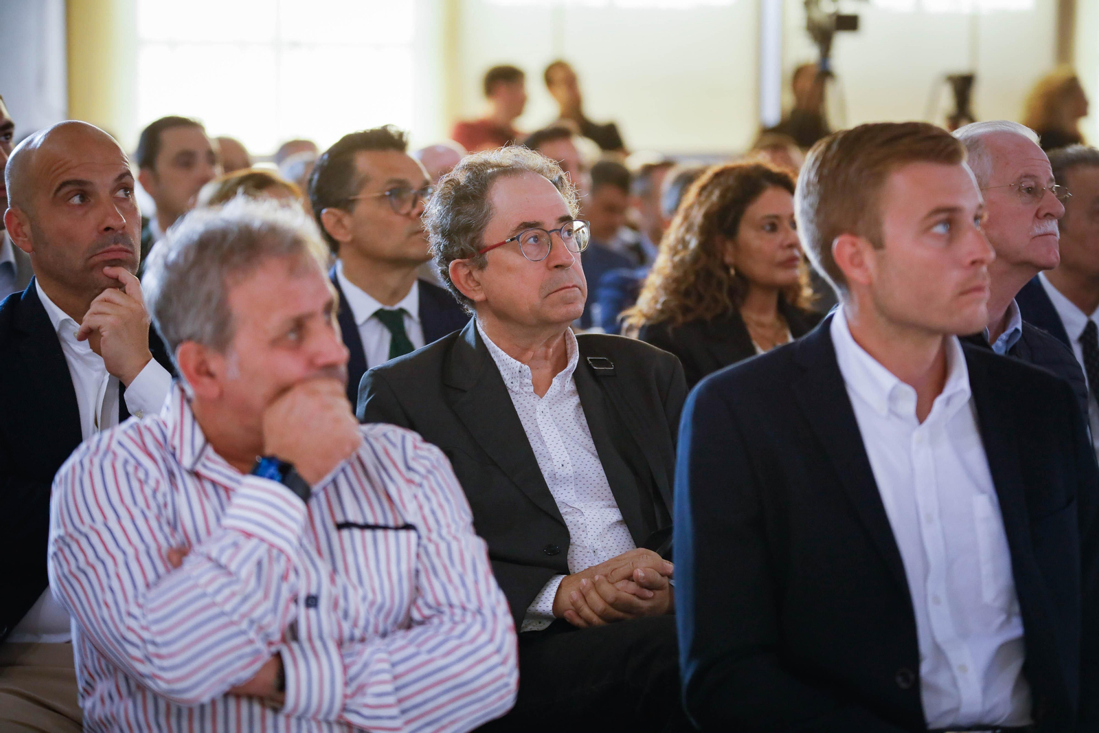 Imágenes del desayuno informativo