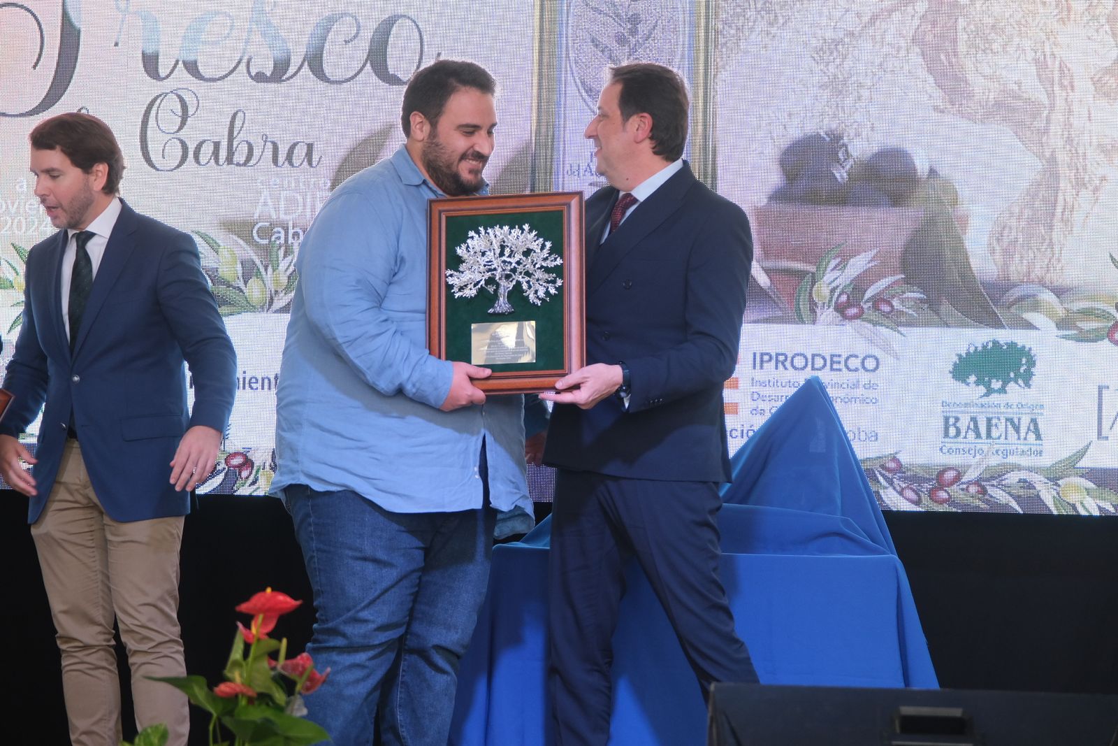 Las imágenes de la Fiesta del Aceite Fresco de Cabra