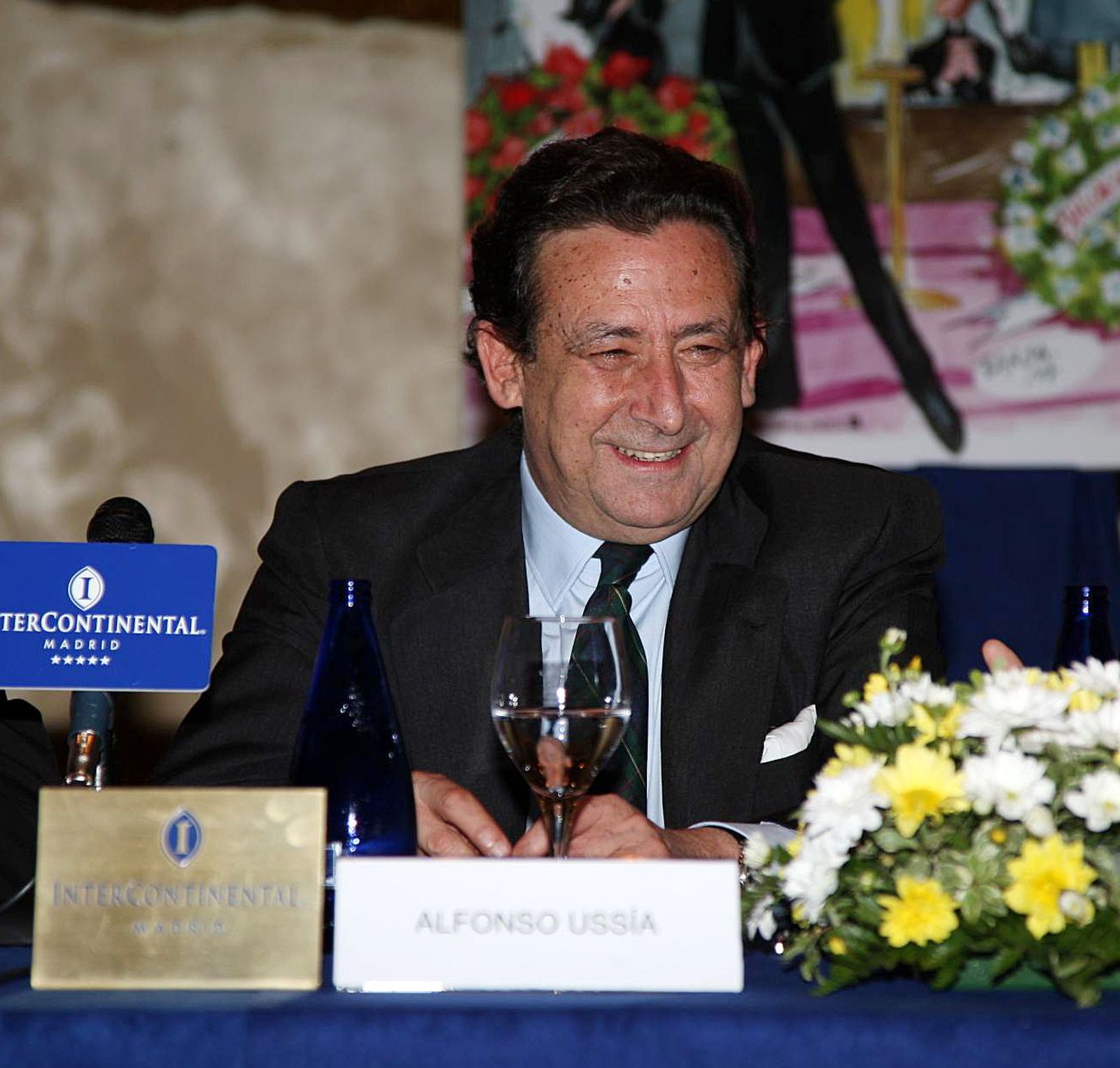 Alfonso Ussía (77 años) - El escritor y periodista publicó más de 40 libros, como ‘Coplas, canciones y sonetos para antes de una guerra’ o ‘Fustazos y caricias’.