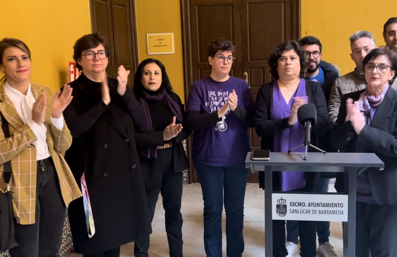 El Gobierno de Carmen Álvarez dirigió el acto del 8M en el Palacio Municipal.