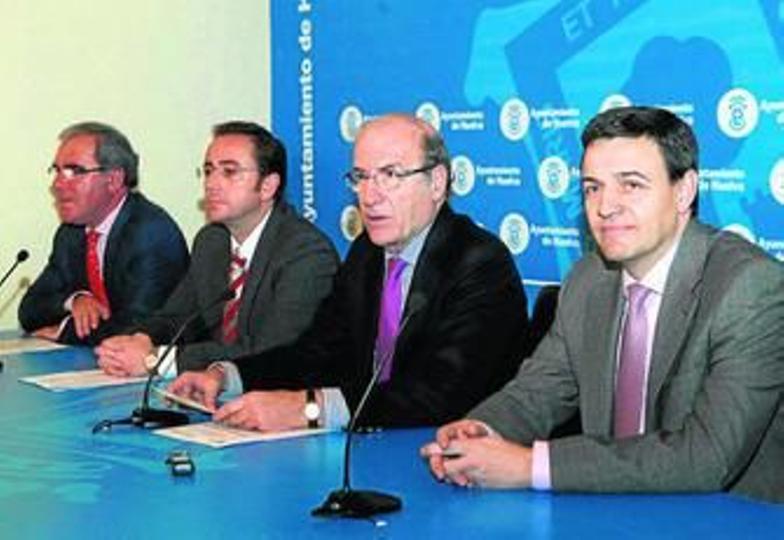 Francisco Moro, Antonio Milla, Pedro Rodríguez y Manuel Pérez, en la rueda de prensa de ayer.