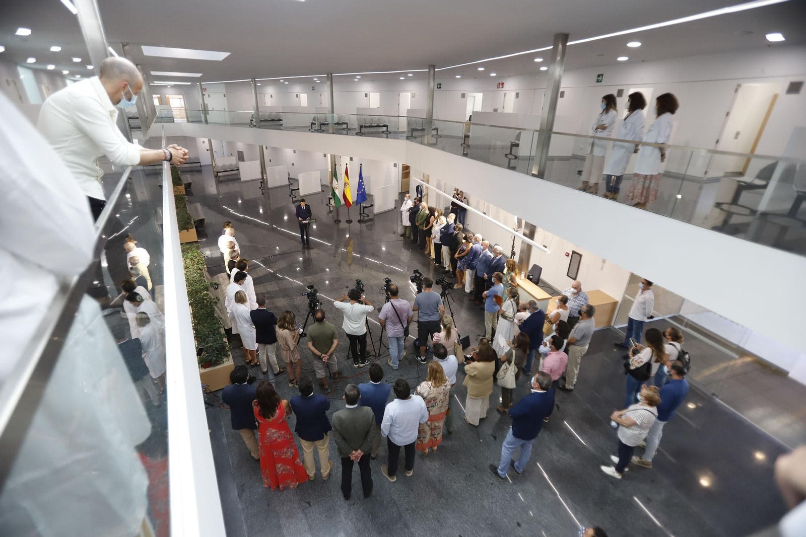 Imágenes de la inauguración del Centro de Salud de Isla Chica en Huelva