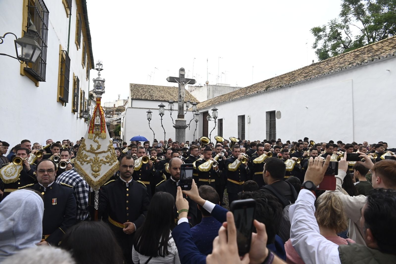 La banda de la Salud de Córdoba cierra el ciclo de conciertos por San Rafael, en imágenes