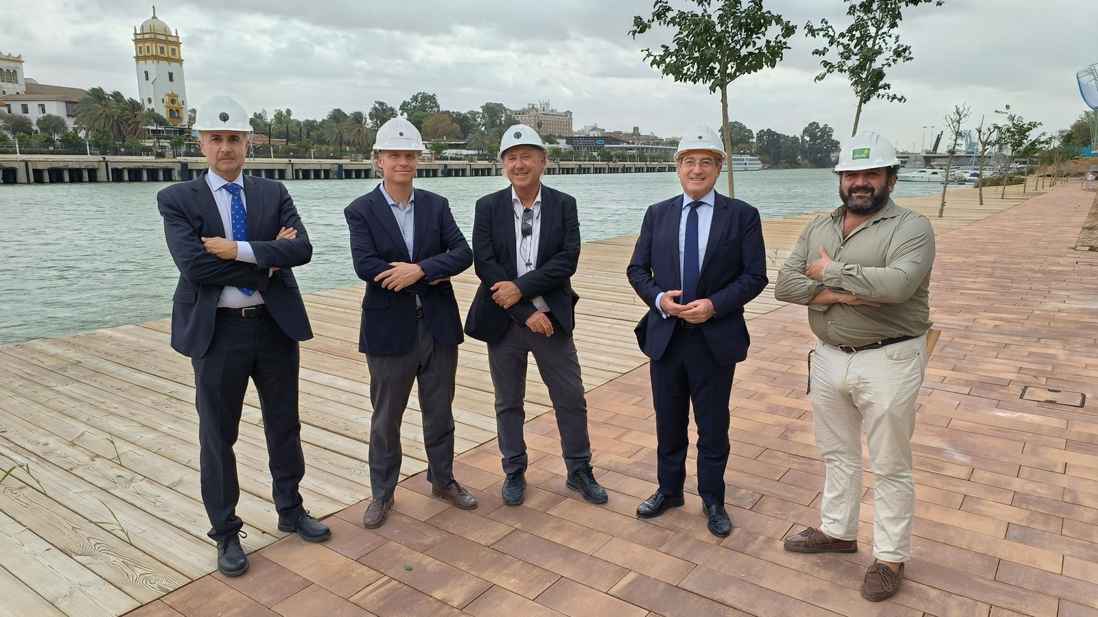 Visita del Puerto de Sevilla al Jardín de las Cigarreras.