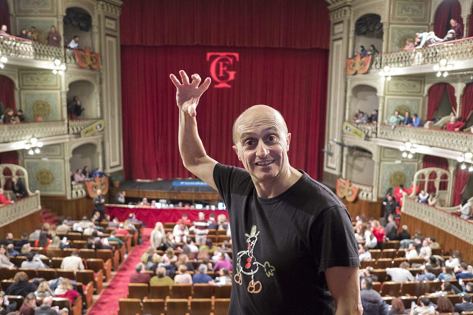 Pepe Viyuela en unos de los palcos del Teatro Falla