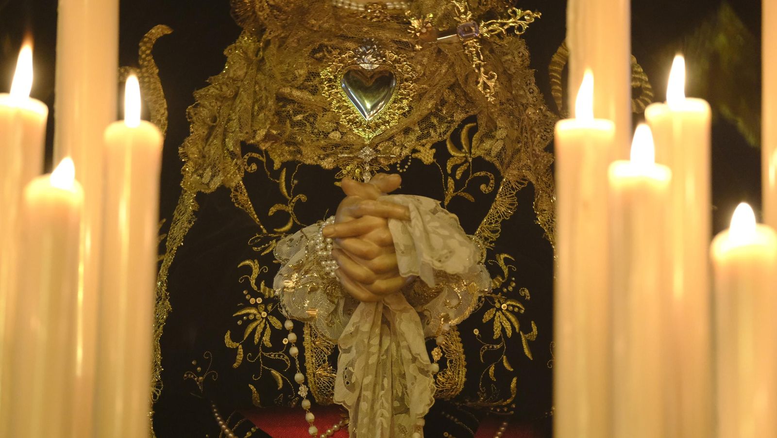 Silencio en la Semana Santa de Almería 2025