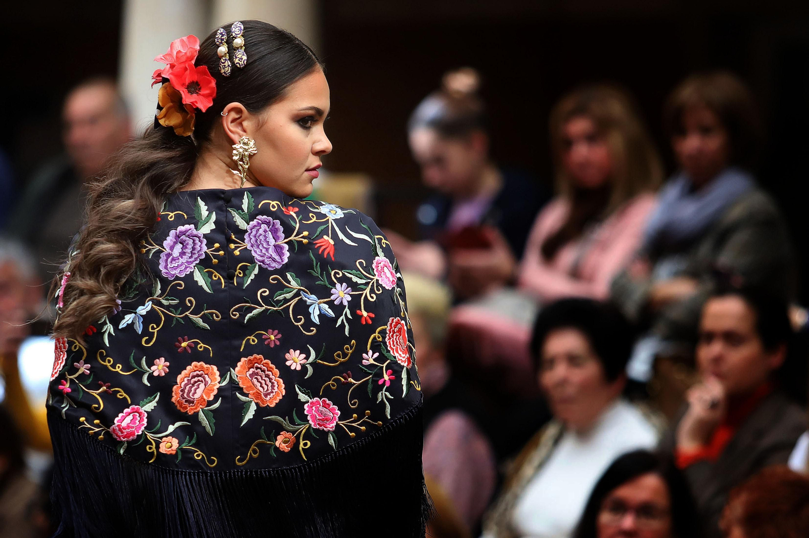 Huelva Flamenca 2023. Imágenes del desfile benéfico de El Ajolí a favor de Cruz Roja Española