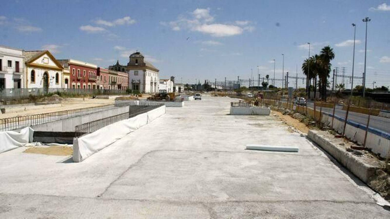 Las obras del parking de Pozos Dulces vuelven a estar  totalmente paradas.