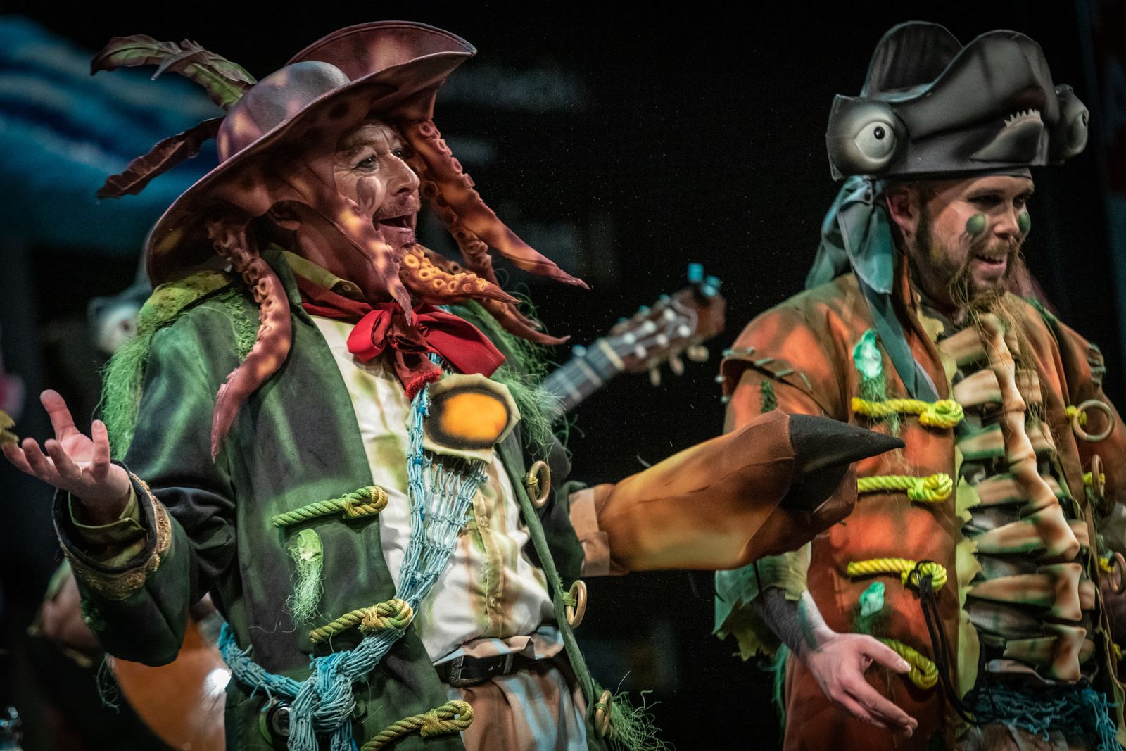 La chirigota 'La maldición de la lapa negra', de Manolo Santander en 2019.