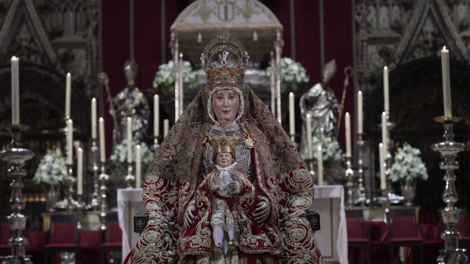 La Virgen de los Reyes.