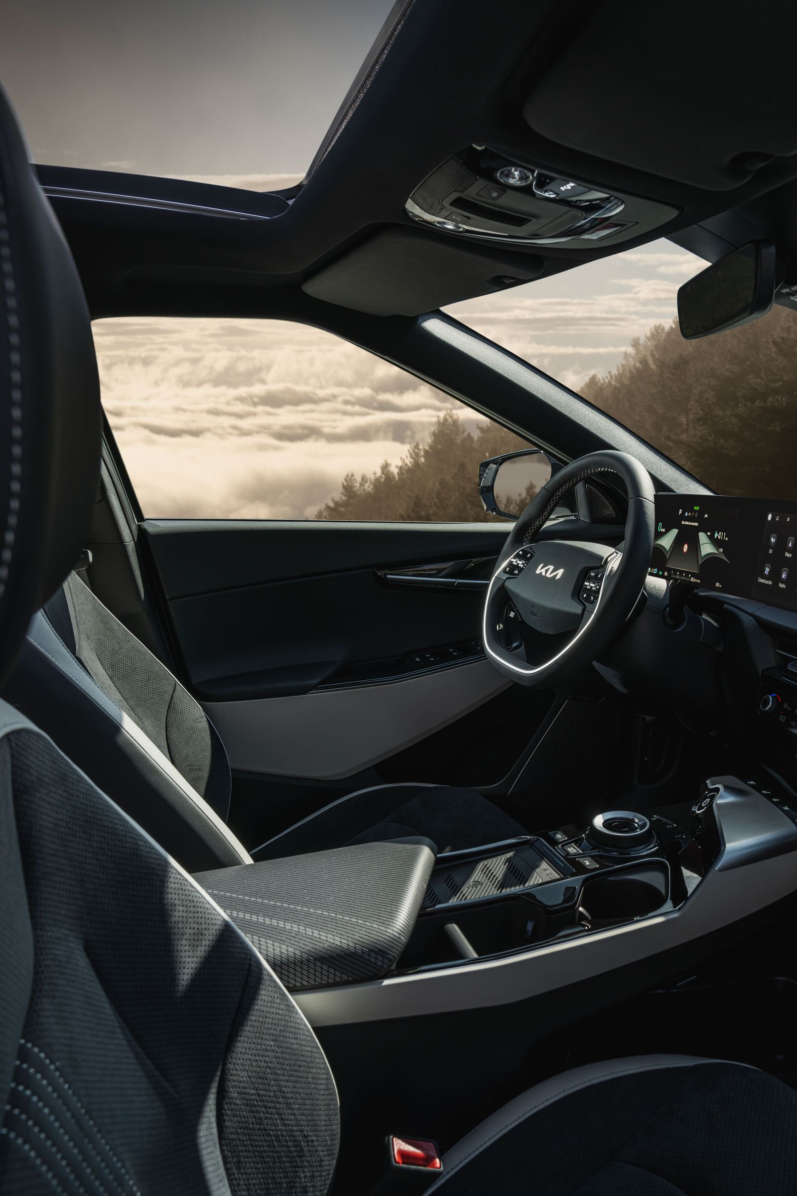 El techo solar resta unos ocho centímetros de altura en las plazas delanteras.