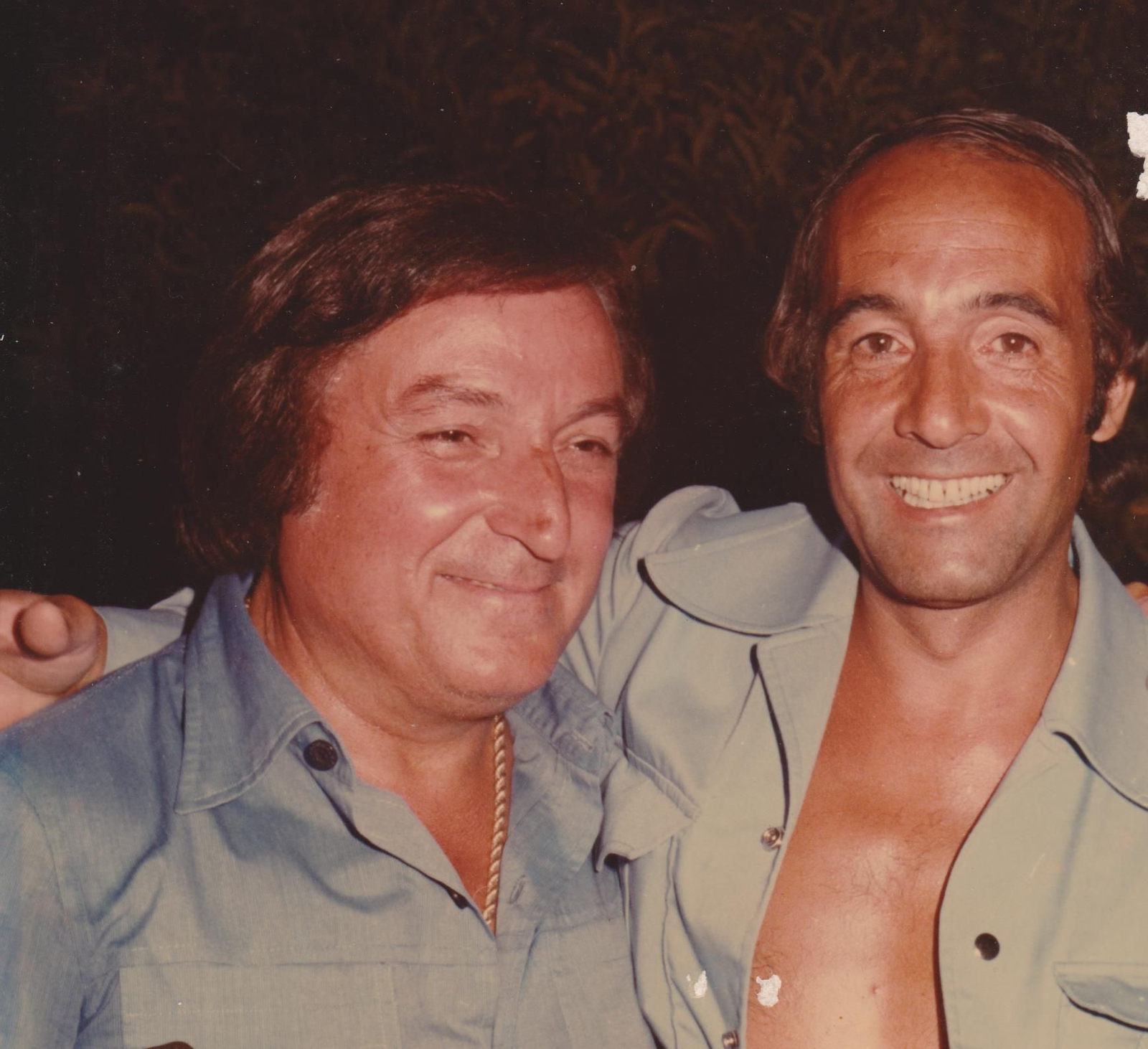 Julio Iglesias, Lola Flores o Camarón en Huelva: Las imágenes más inéditas del famoso Club Raúl de Lepe