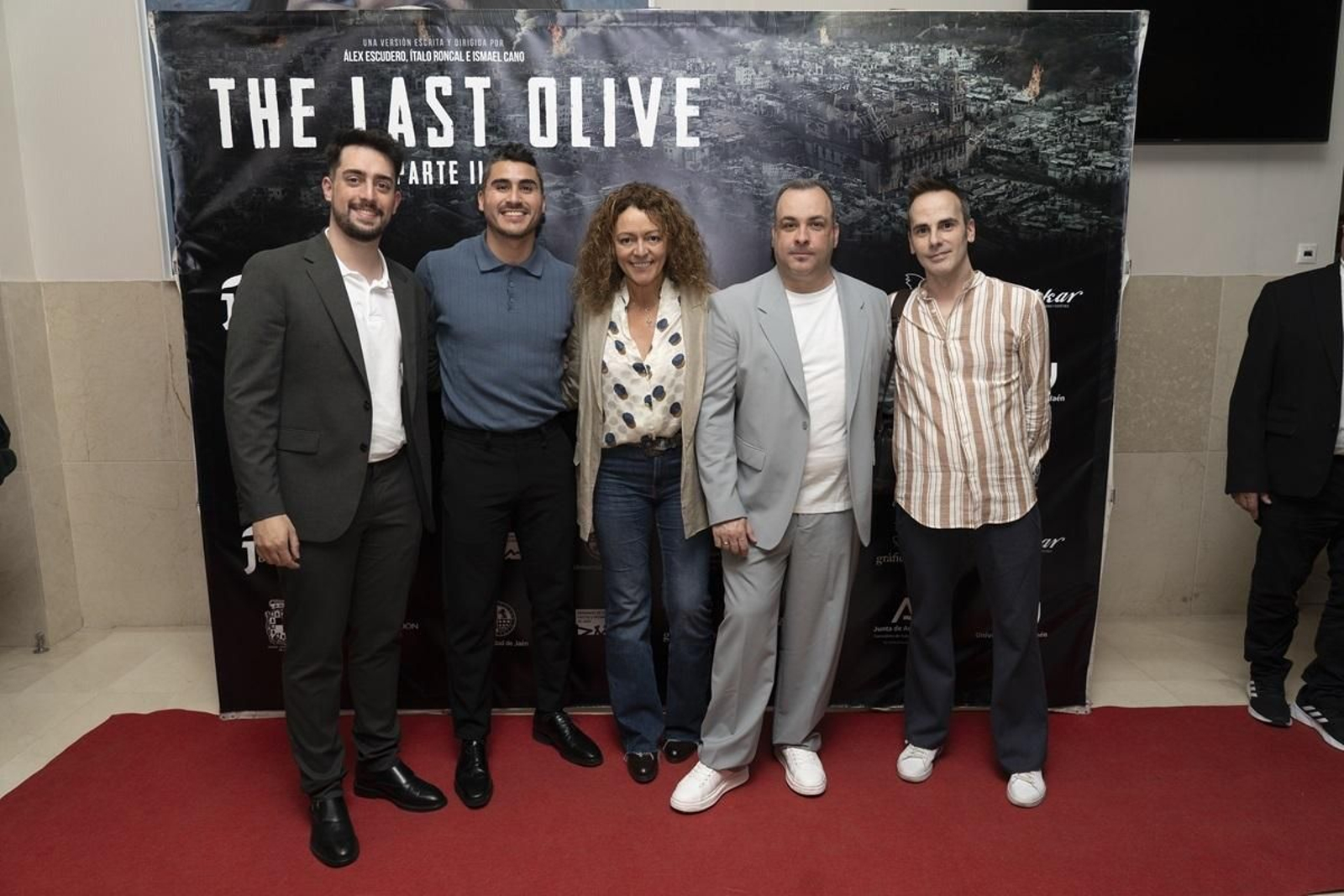Imágenes de una noche para el recuerdo: así fue la premier de The Last Olive
