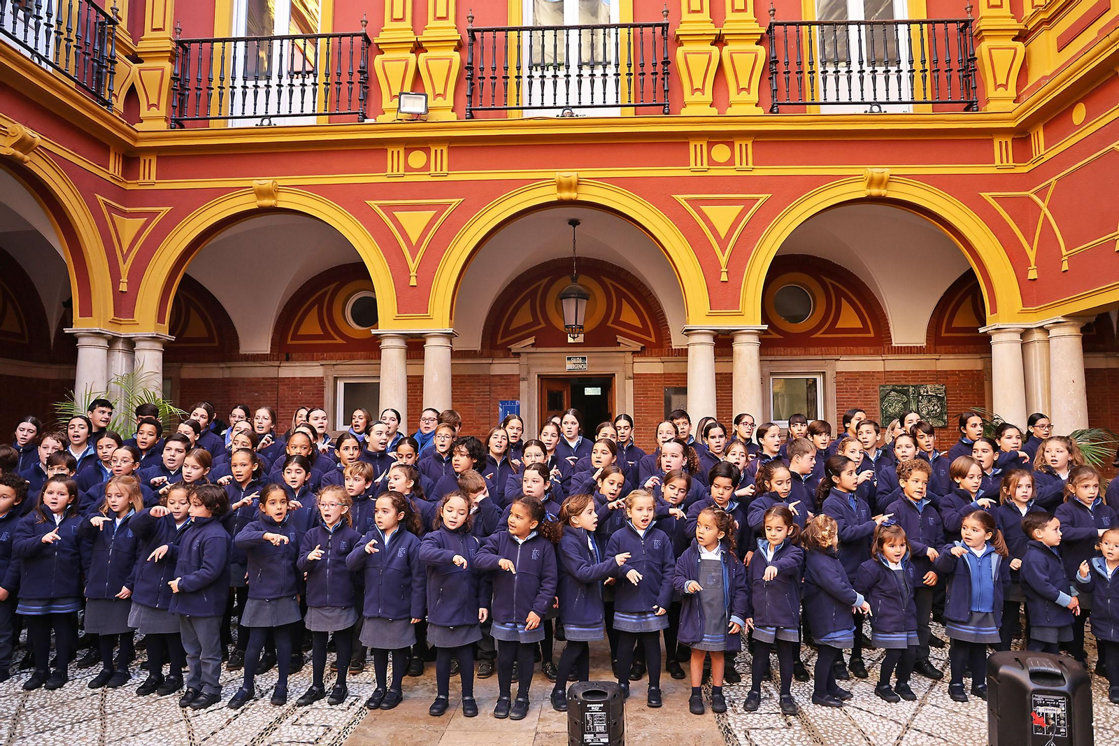 Imágenes de la inauguración del Belén del Ayuntamiento de Huelva