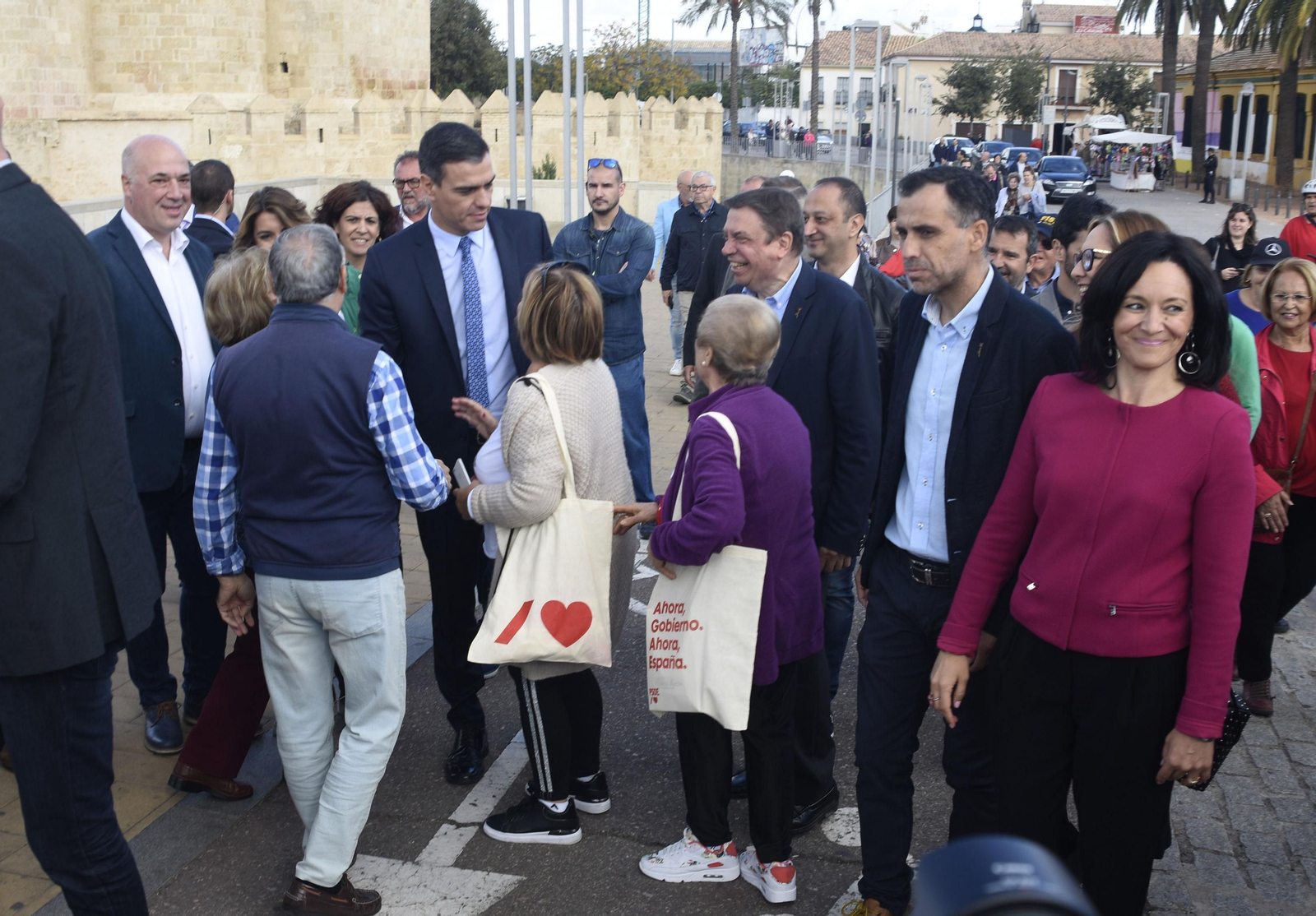 Pedro Sánchez, durante una visita a Córdoba en campaña.