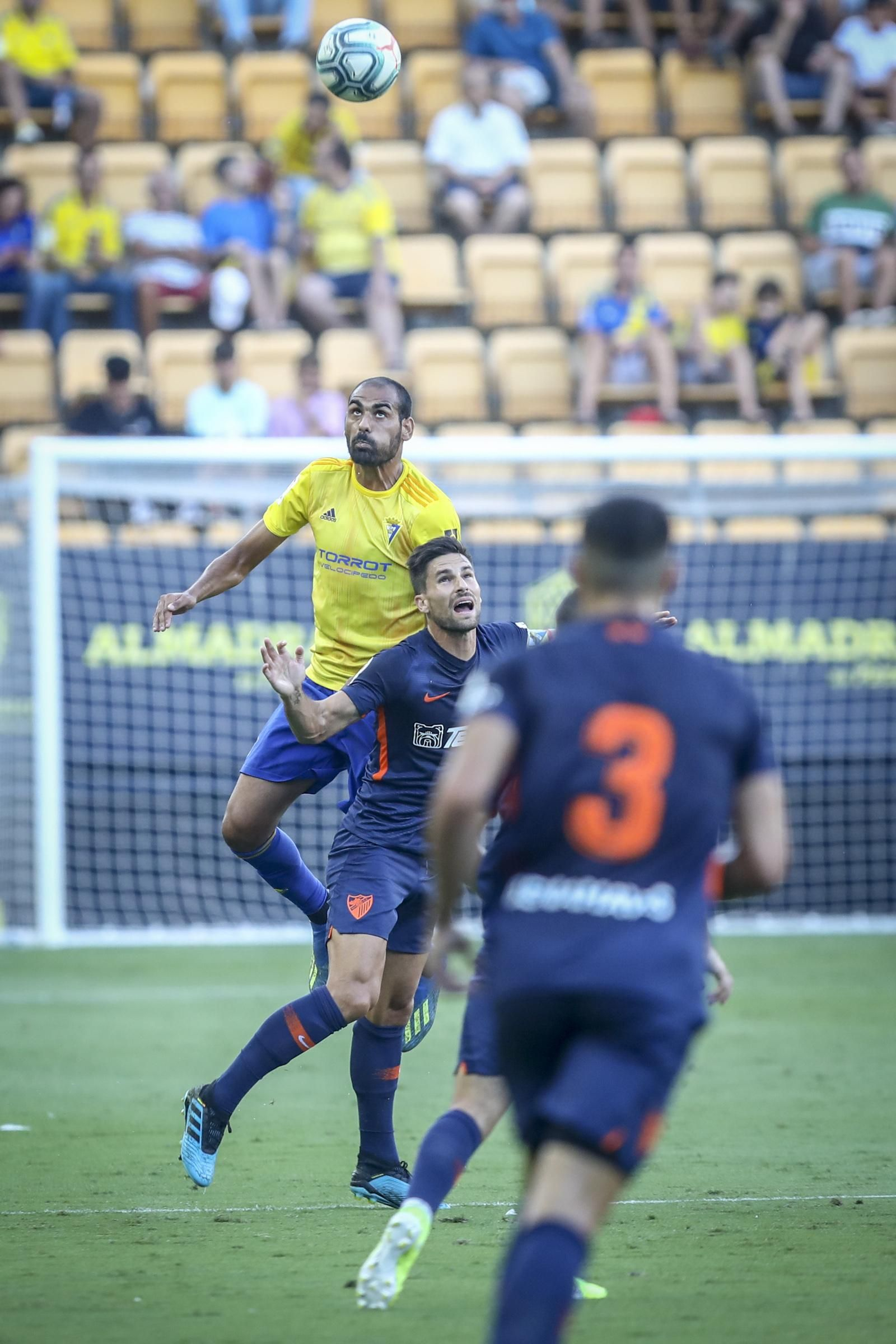 Partido de presentación entre el Cádiz CF y el Málaga CF en imágenes Partido de presentación entre el Cádiz CF y el Málaga CF en imágenes