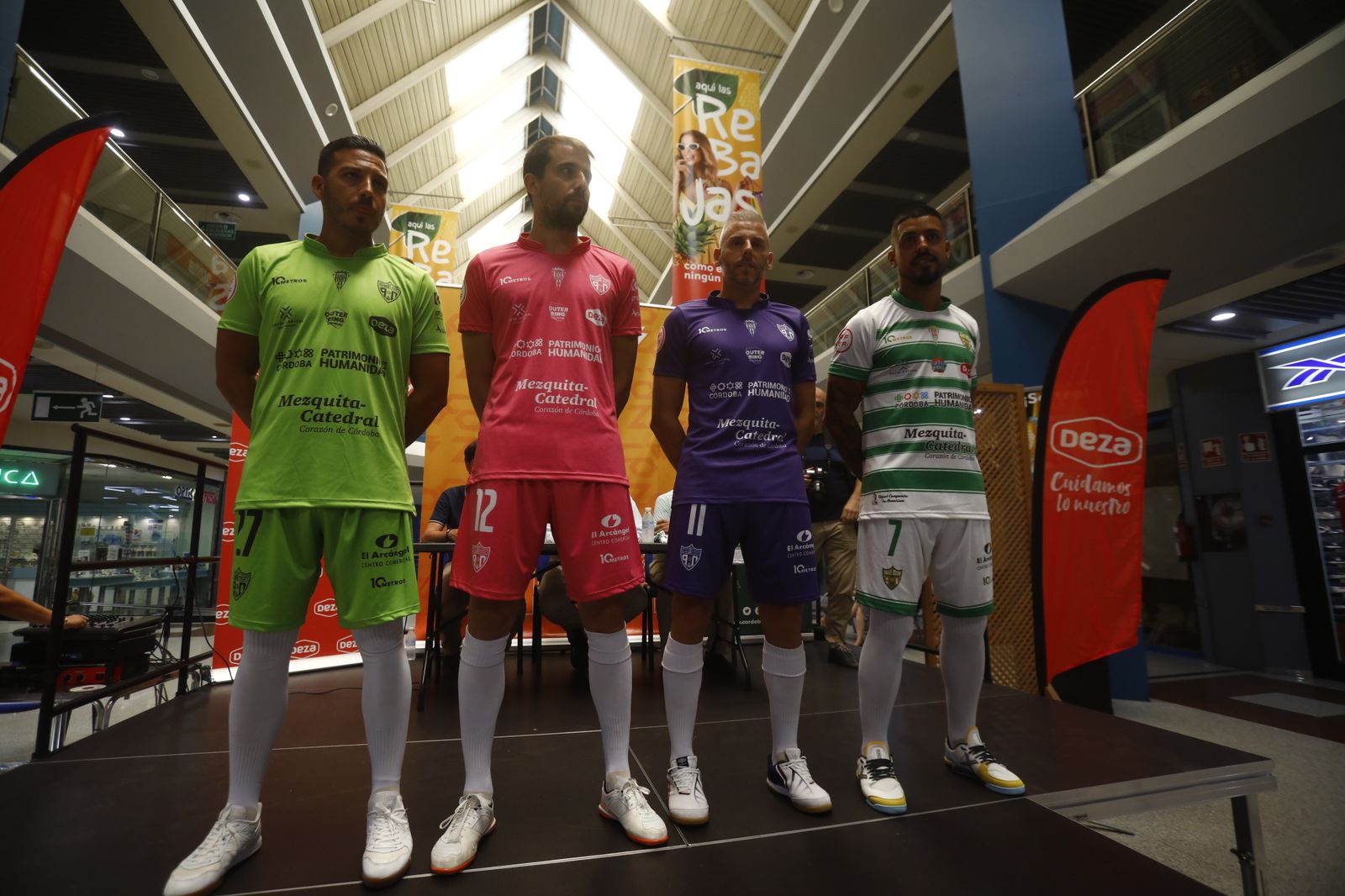 La presentación de las nuevas equipaciones del Córdoba Futsal, en imágenes