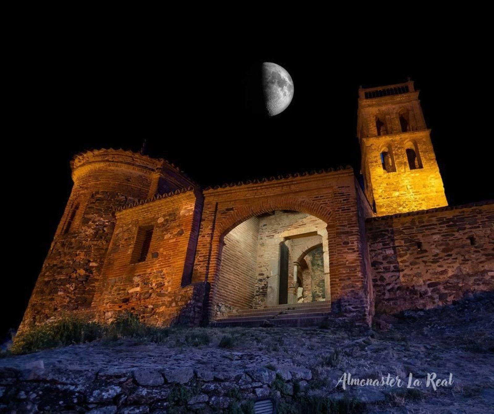 Uno de los pueblos más bonitos y visitados de España está en Huelva: "Una pequeña joya serrana" 418954778_1091856698924570_6212616530013579941_n.jpg