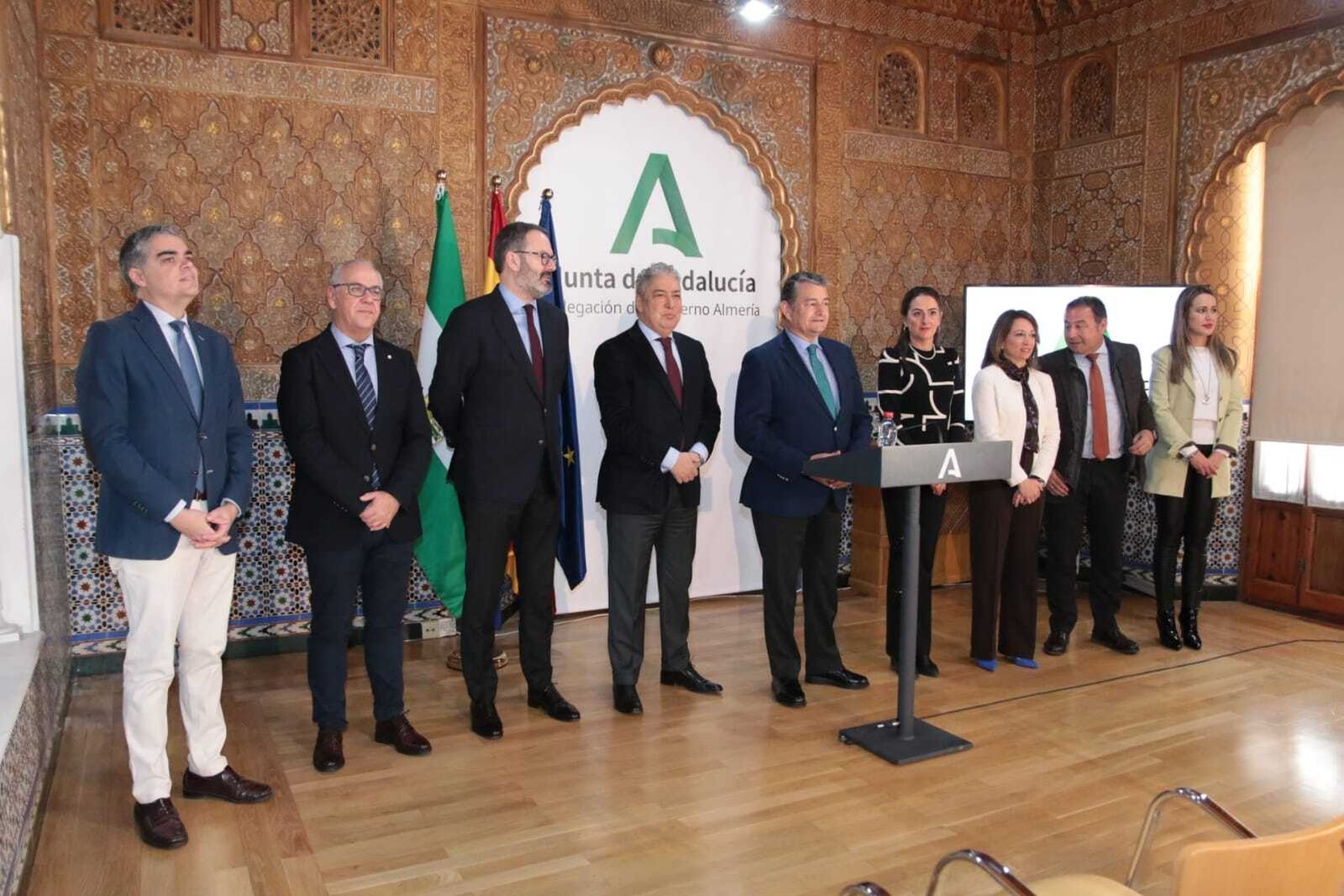 Reunión de delegados con el consejero