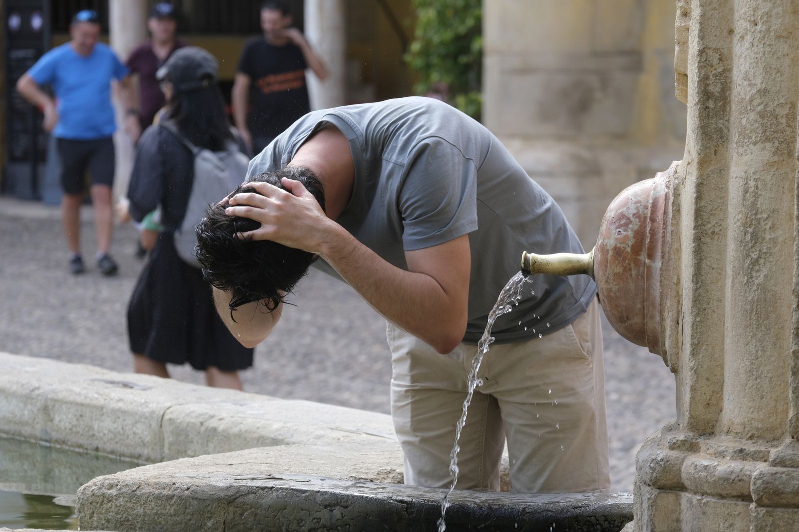 El calor sigue sin dar tregua en Córdoba, en imágenes