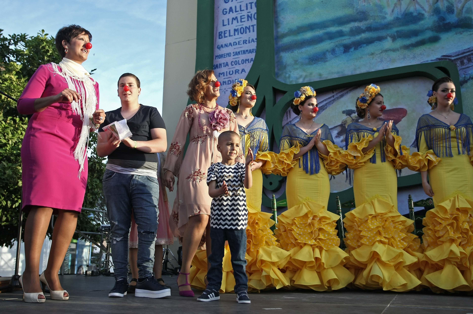 Imágenes del acto de coronación de la Feria de Los Barrios